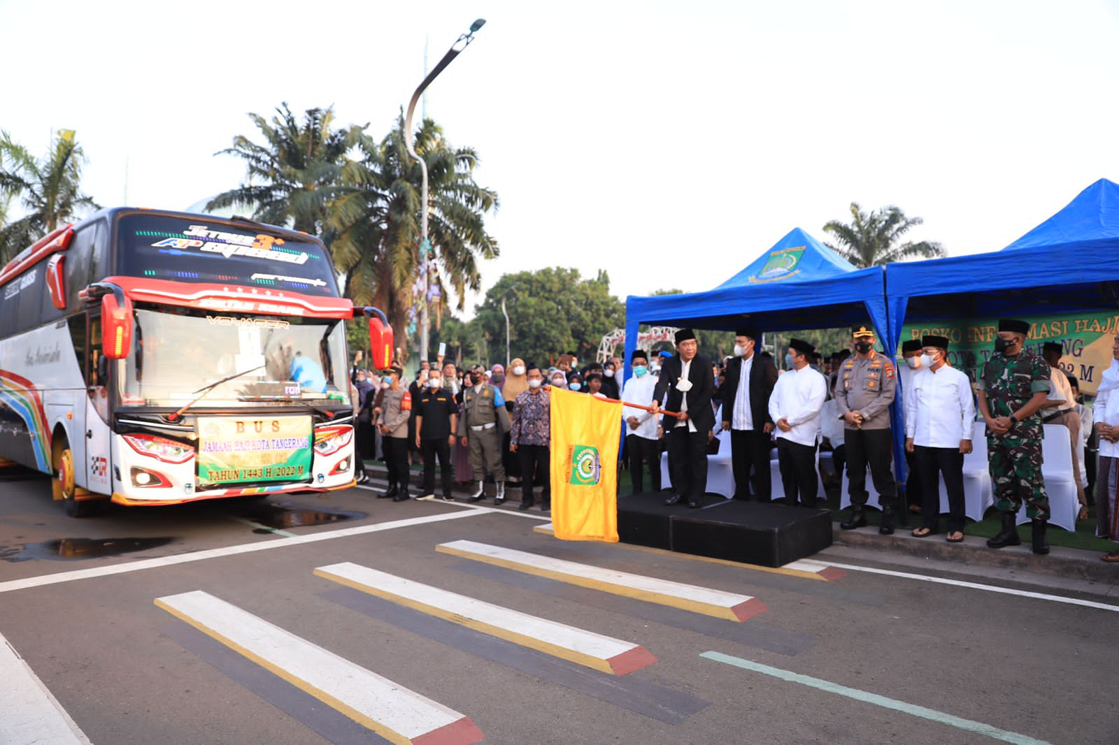 IMG-389-jemaah-haji-kota-tangerang-2022-dilepas-wali-kota-dan-pj-gubernur-banten