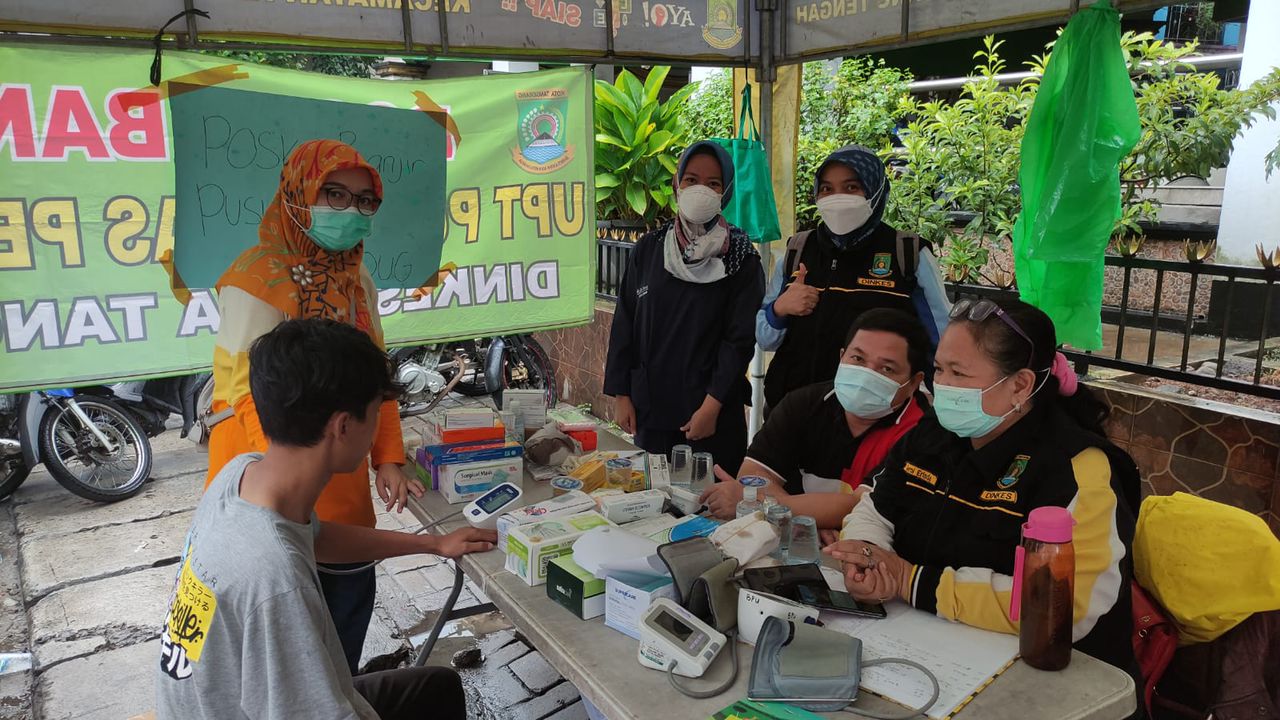 IMG-dinas-kesehatan-dirikan-enam-posko-kesehatan-di-lokasi-banjir