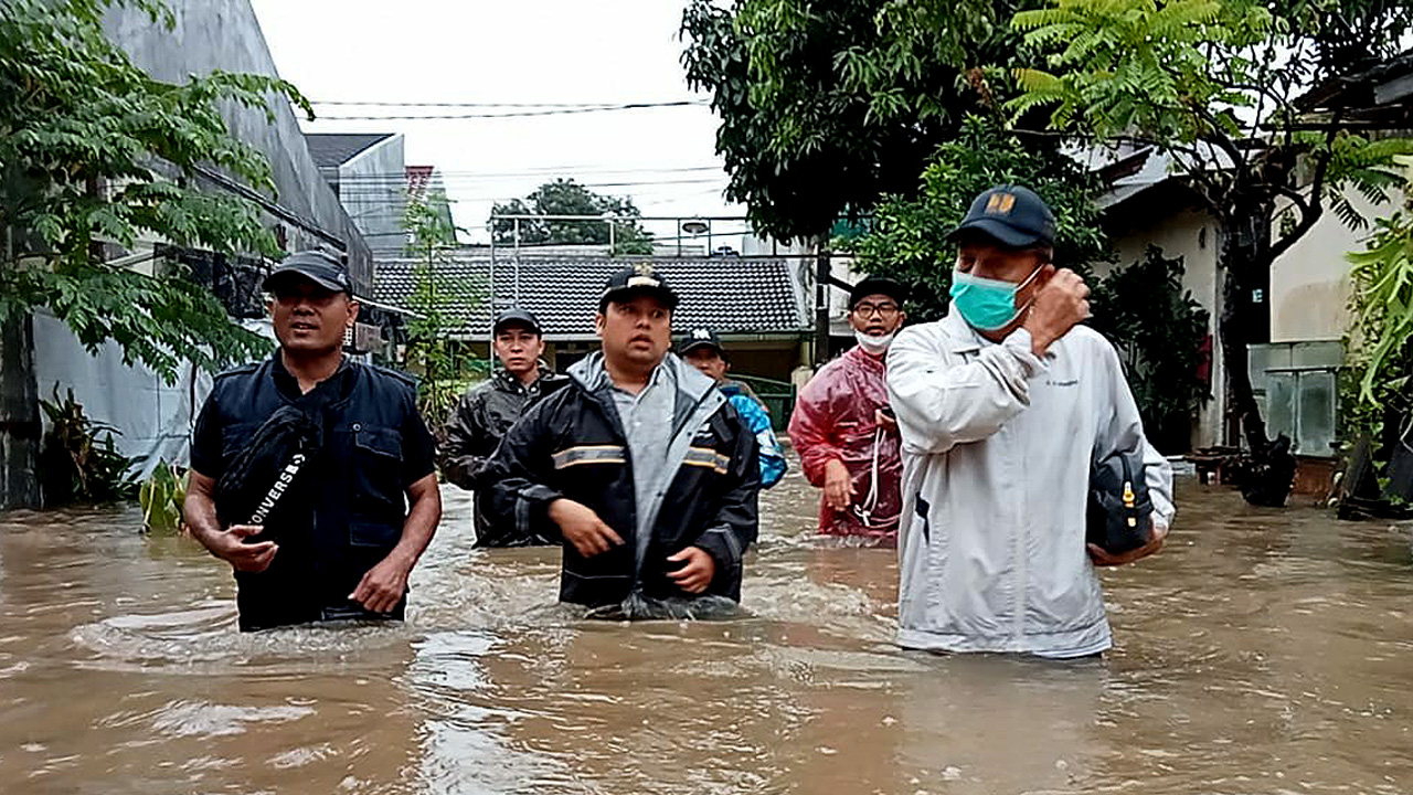 IMG-sejumlah-titik-banjir-akibat-hujan-lebat-kian-berangsur-surut