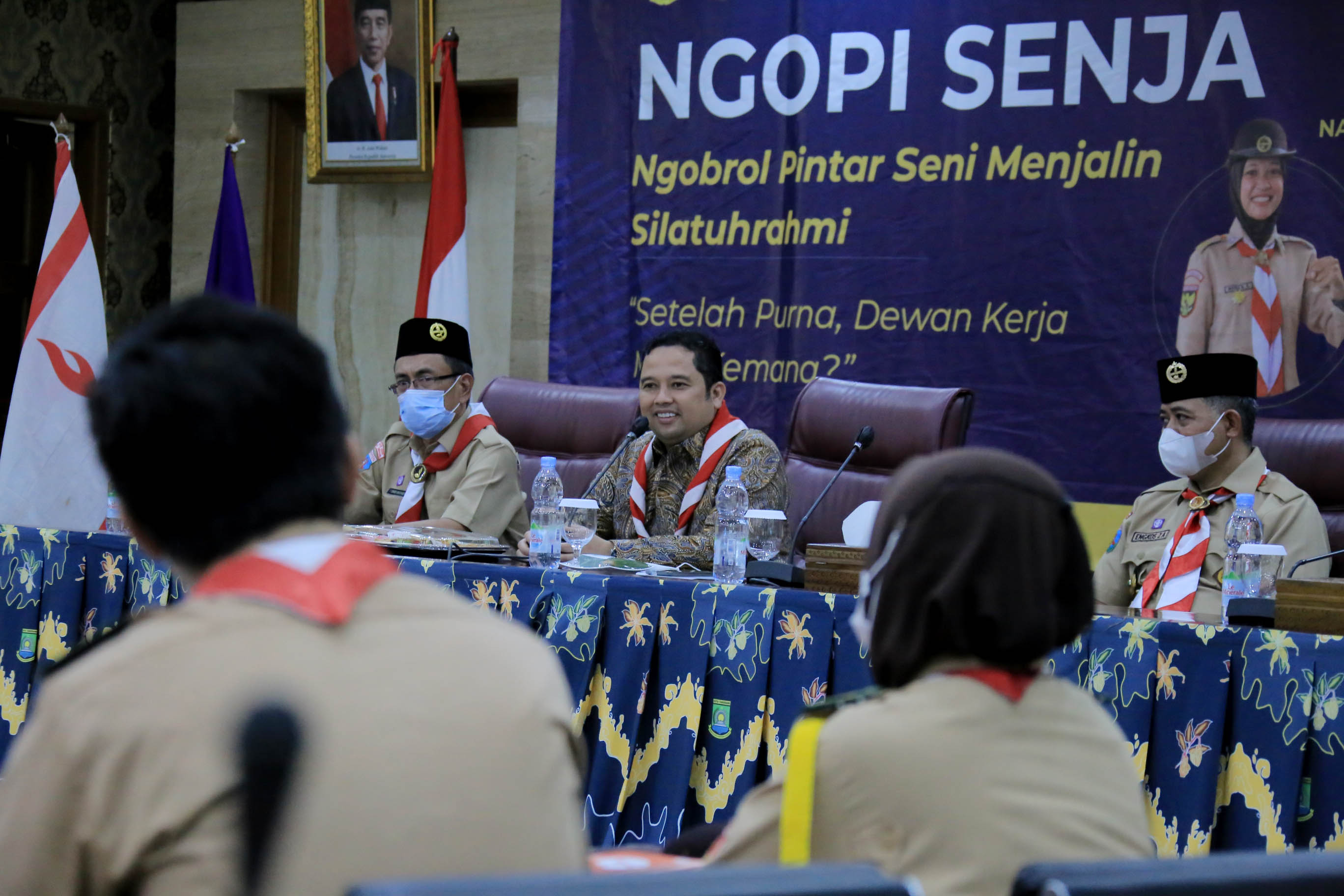 IMG-arief-nostalgia-pramuka-saat-ngopi-senja