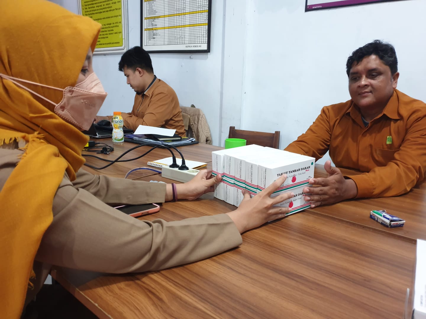 IMG-puskesmas-petir-distribusi-tablet-tambah-darah-untuk-remaja-smp-sma