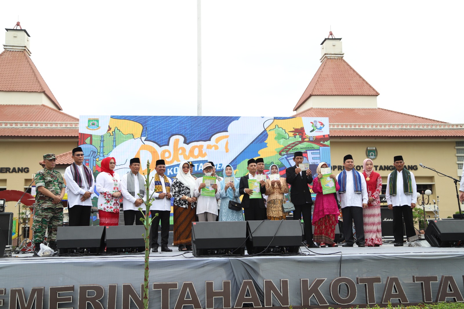 IMG-pemkot-ngabesan-bersama-135-pengantin-diarak-keliling-kota-tangerang