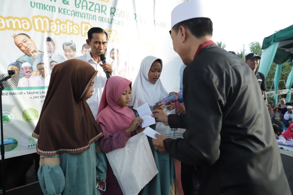 IMG-ratusan-anak-yatim-terima-santunan-pada-festival-yayasan-silaturahmi