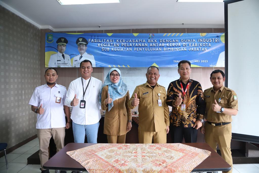 IMG-tekan-pengangguran-disnaker-kota-tangerang-gandeng-tiga-perusahaan-untuk-mou-dengan-bkk-smk