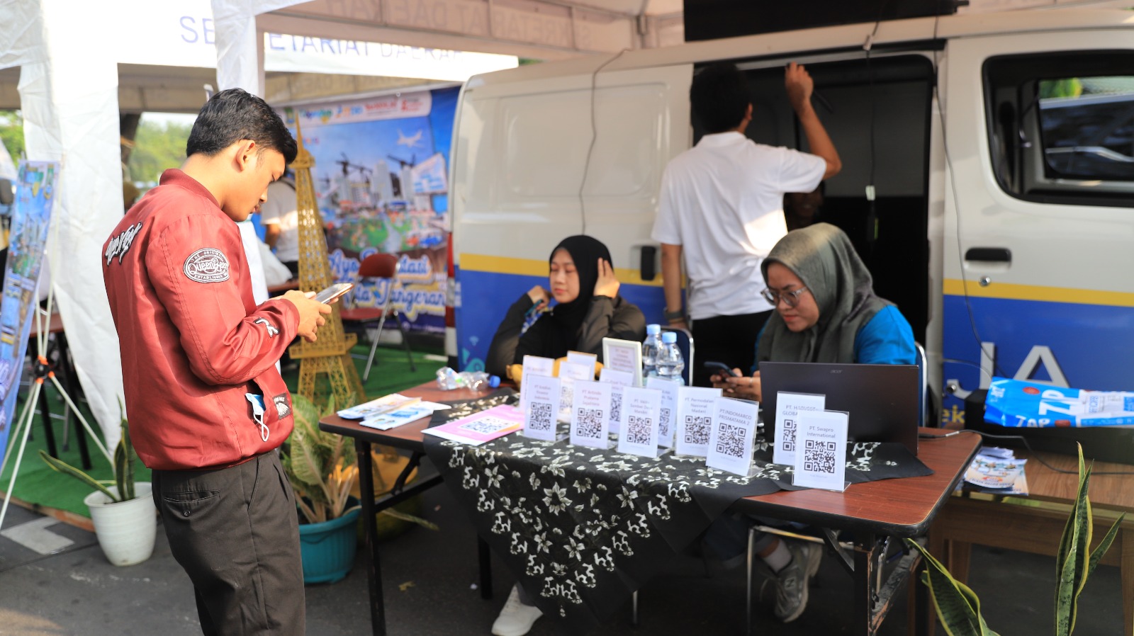 IMG-disnaker-kota-tangerang-buka-layanan-bursa-lowongan-kerja-di-car-free-day