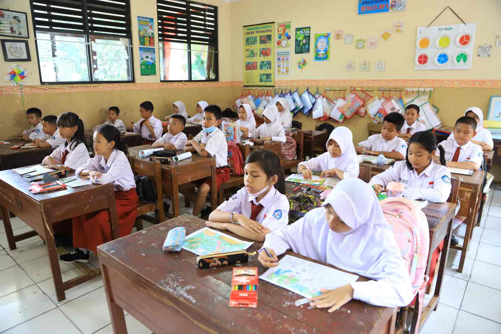 IMG-dorong-relevansi-pendidikan-optimalisasi-program-english-day-terus-dilakukan-disdik-kota-tangerang