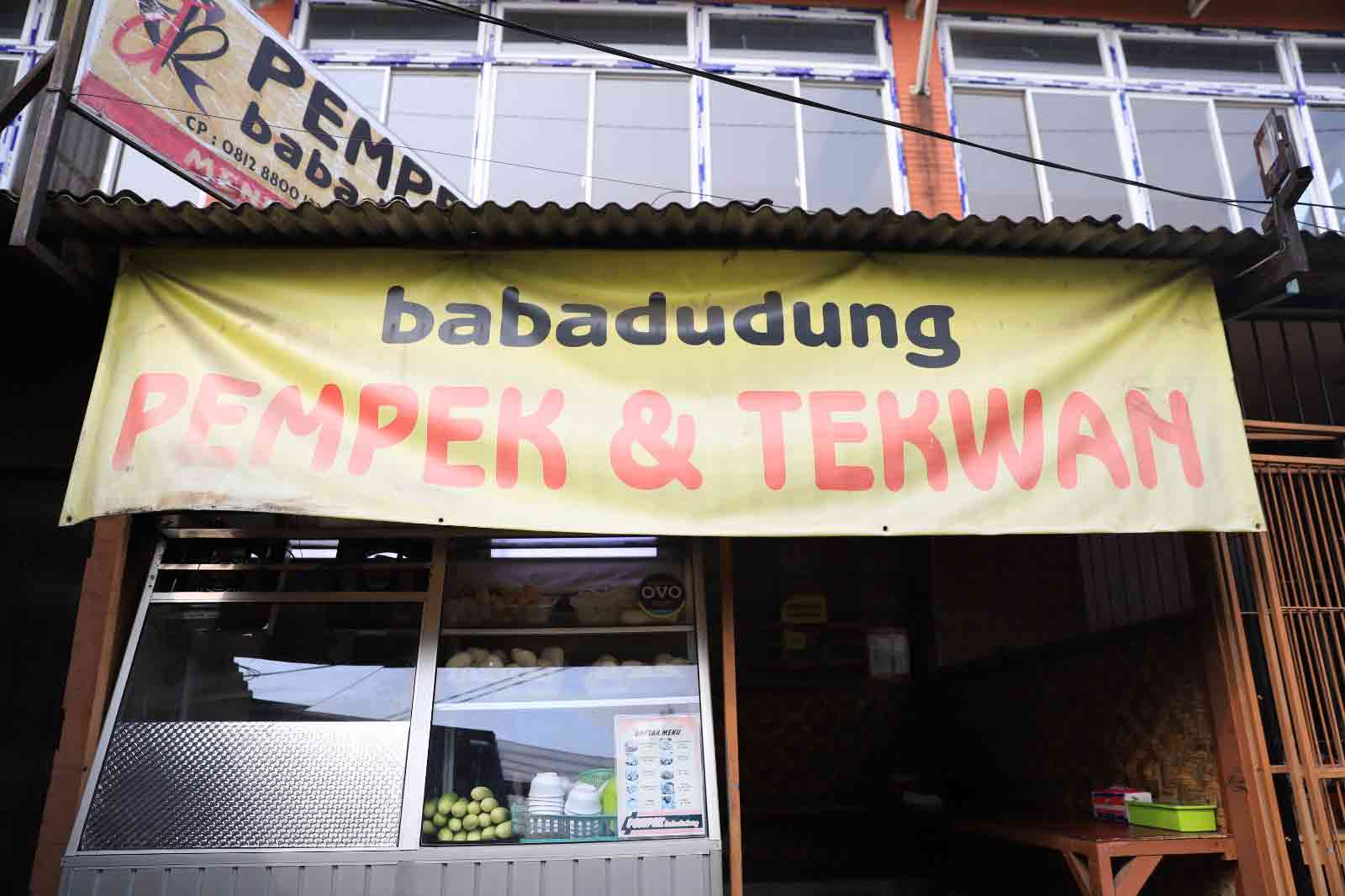 IMG-nikmati-enaknya-pempek-babadudung-di-cipondoh-kota-tangerang-harganya-ramah-dikantong