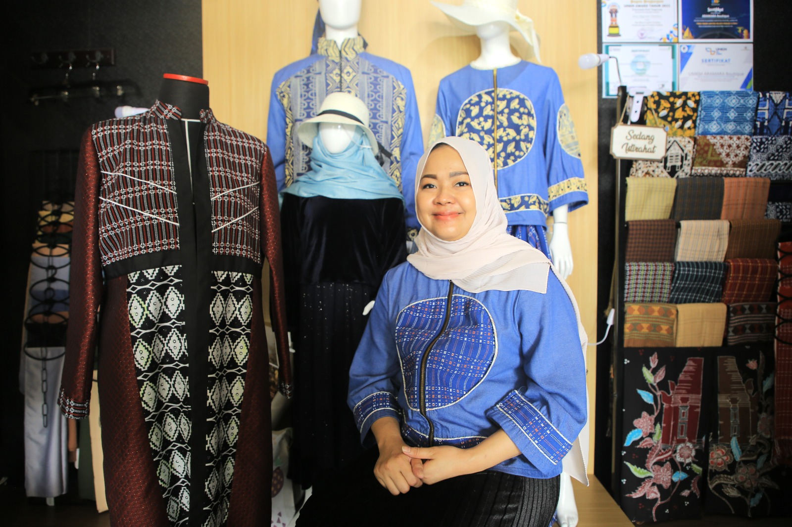 IMG-usung-local-touch-in-modern-deluxe-style-aramara-boutique-kota-tangerang-sukses-bangun-binis-fashion