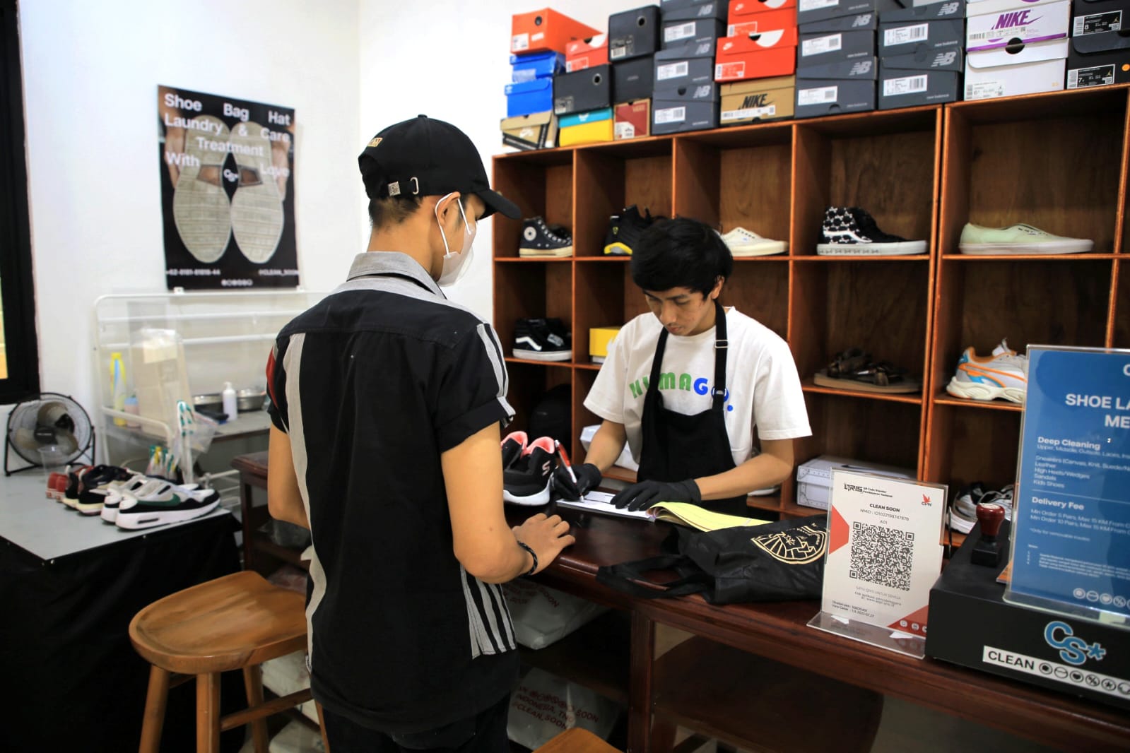 IMG-clean-soon-bisnis-anak-muda-kota-tangerang-yang-siap-bersihkan-sneakers-hingga-tas-dan-topi