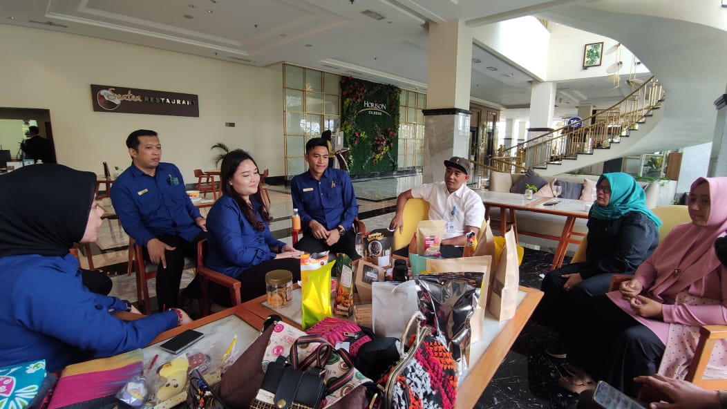IMG-kembangkan-potensi-pariwisata-lewat-umkm-go-hotel-hotel-golden-tulip-kurasi-50-produk-asli-kota-tangerang