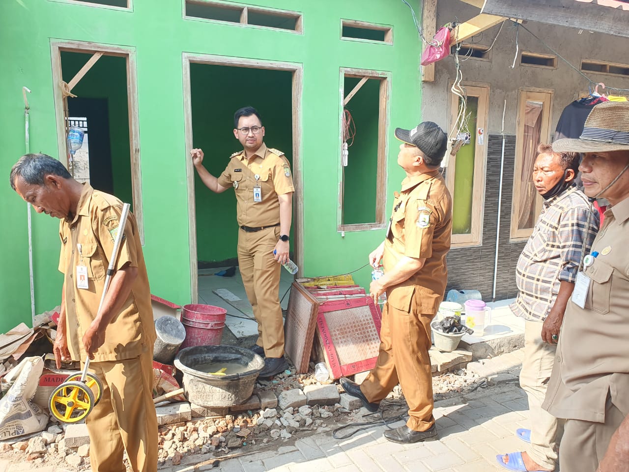 IMG-tahun-ini-26-unit-rumah-tak-layak-huni-di-kecamatan-benda-diperbaiki-pemkot-tangerang-lewat-program-bedah-rumah