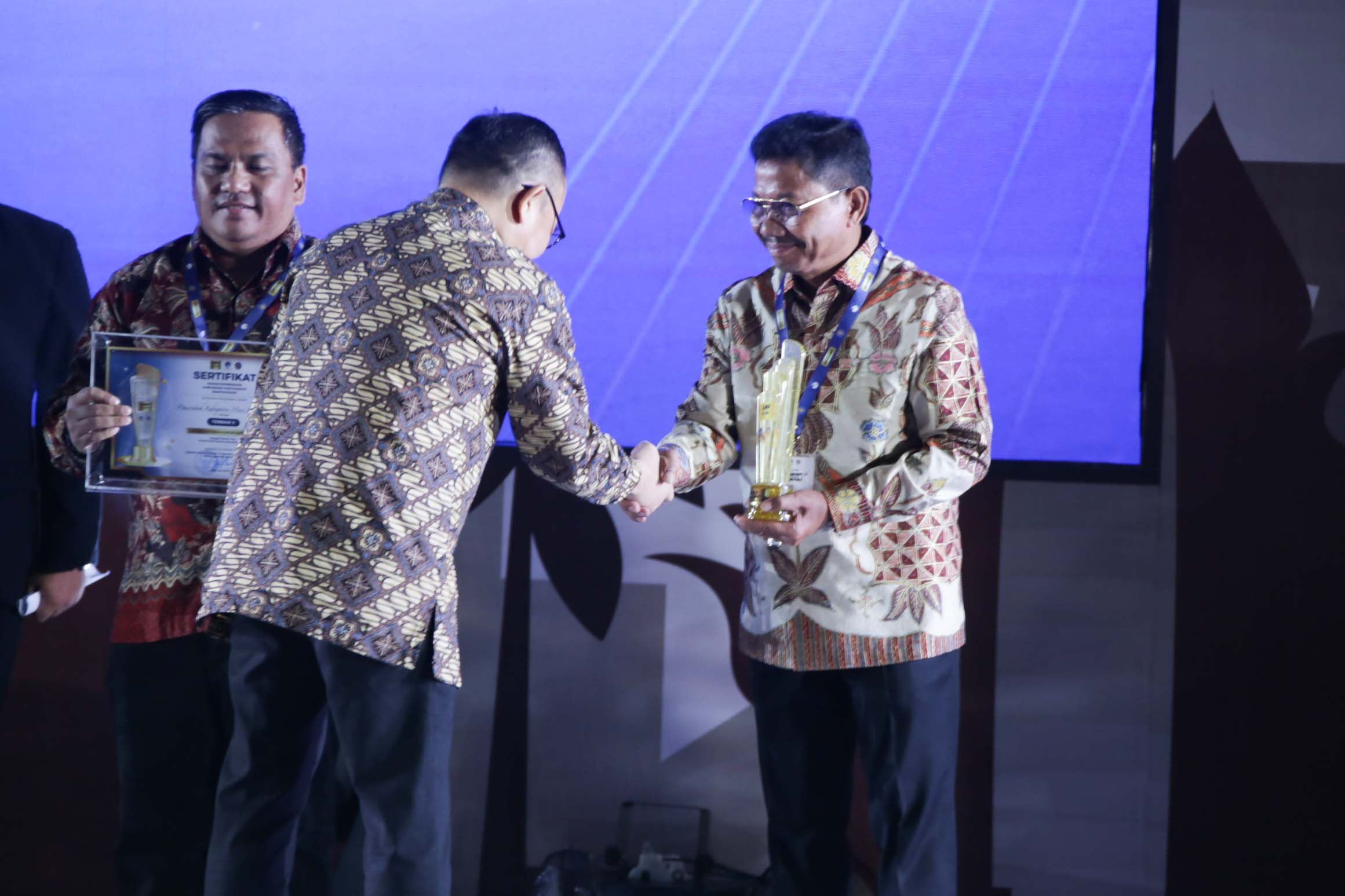 IMG-pemkot-tangerang-kembali-sabet-amh-2023-dari-kemenkominfo-ri