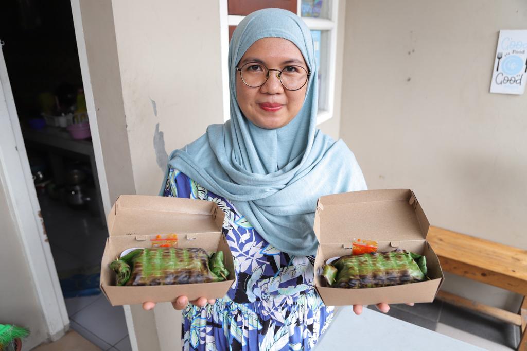 IMG-nikmati-nasi-bakar-mak-fatma-cita-rasa-khas-dengan-harga-bersahabat-di-kota-tangerang