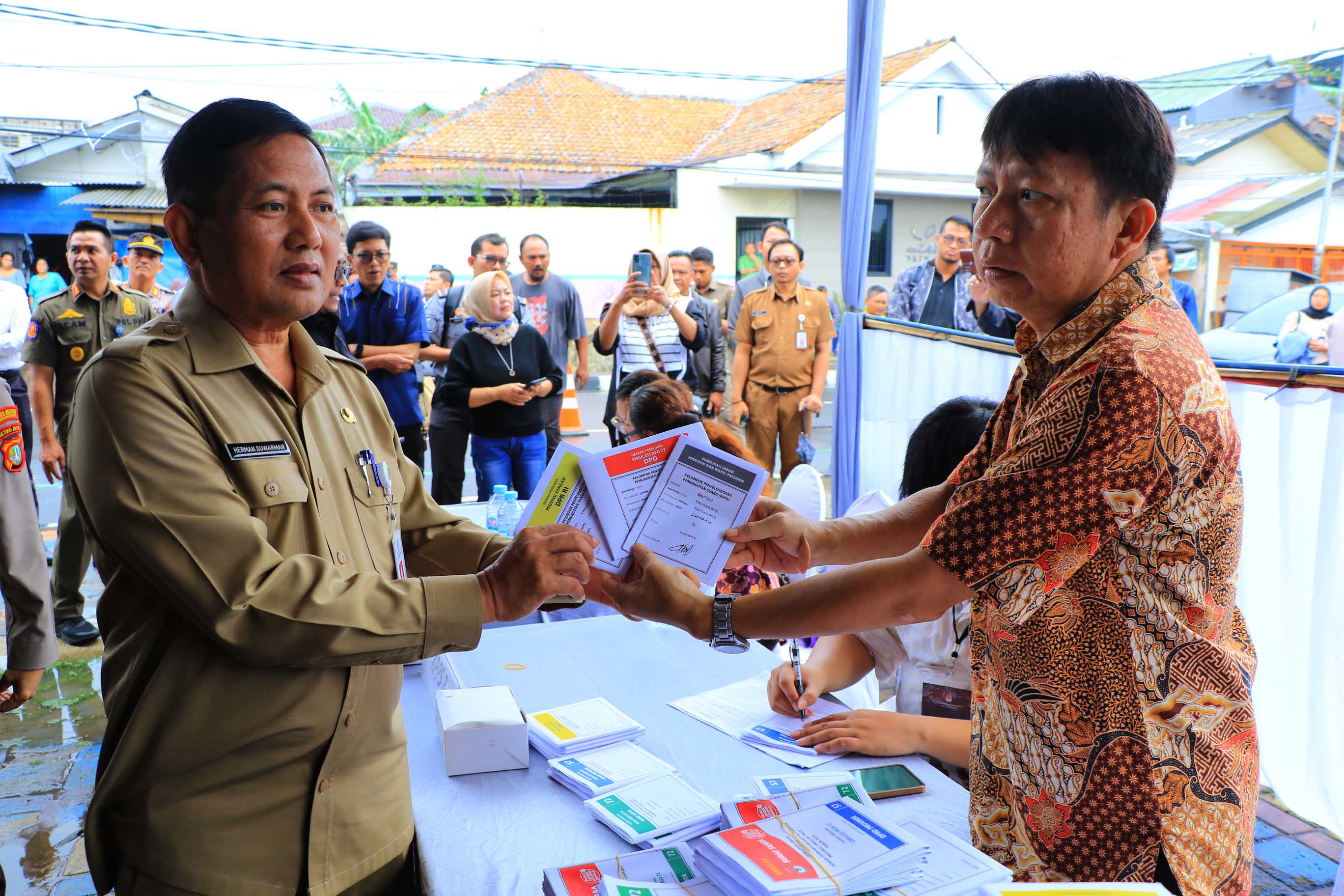 IMG-sukseskan-pemilu-sekda-bersama-kpu-gelar-simulasi