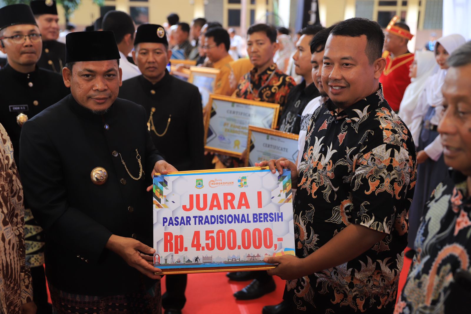 IMG-pasar-poris-dan-fresh-market-green-lake-juara-1-lomba-pasar-bersih-kota-tangerang