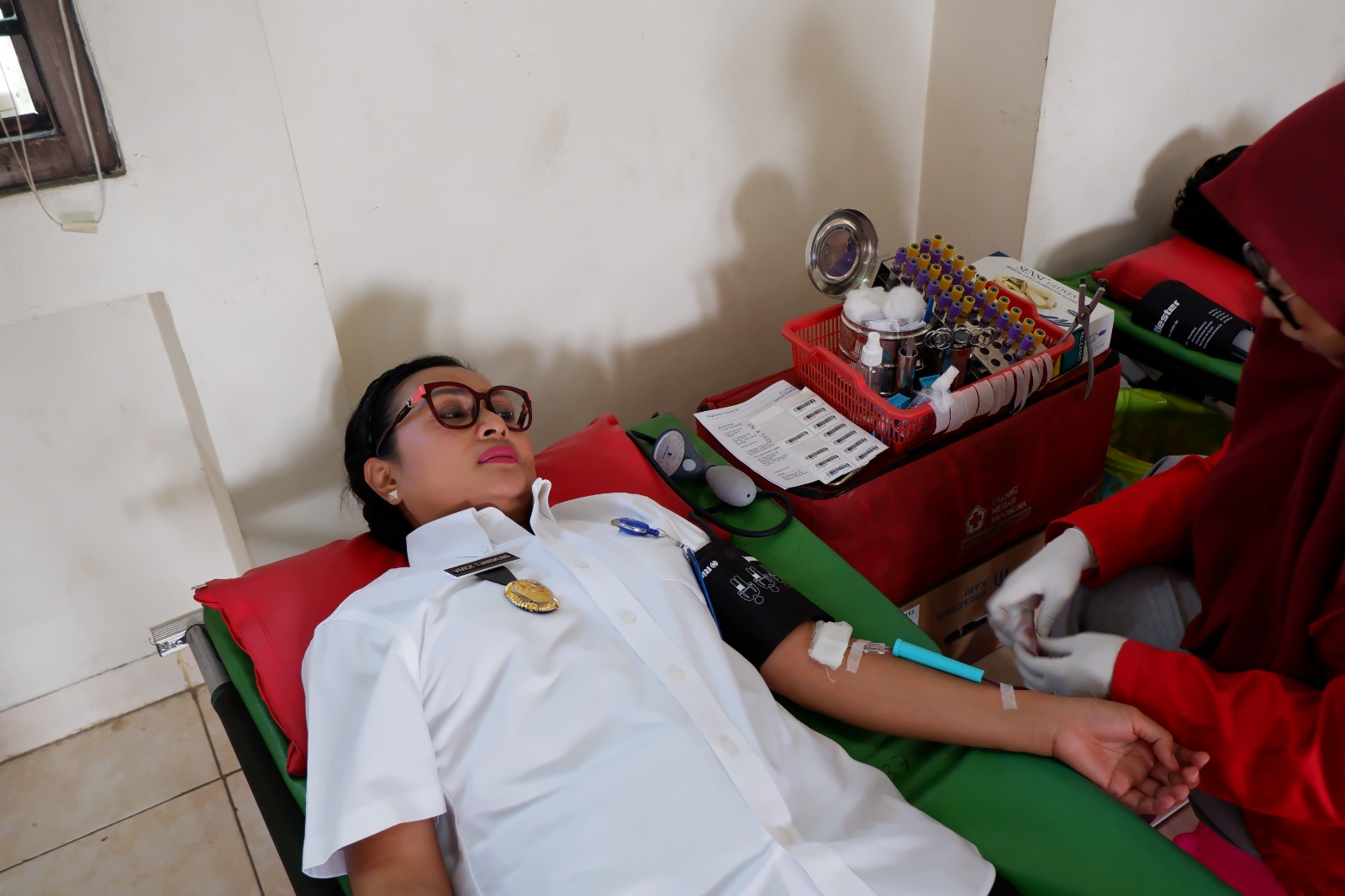 IMG-semarak-festival-hari-anti-narkotika-internasional-2024-bnn-kota-tangerang-gelar-aksi-donor-darah