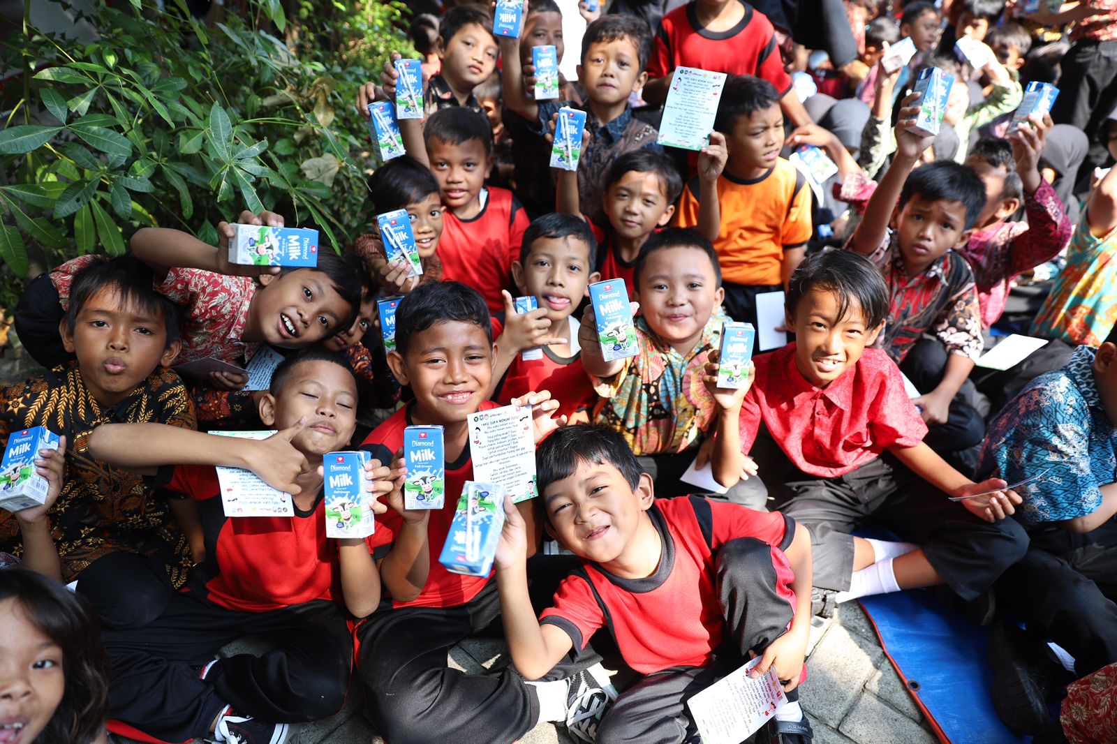 IMG-pilot-project-program-makan-bergizi-gratis-berlanjut-kota-tangerang-terima-bantuan-15-ribu-paket-susu