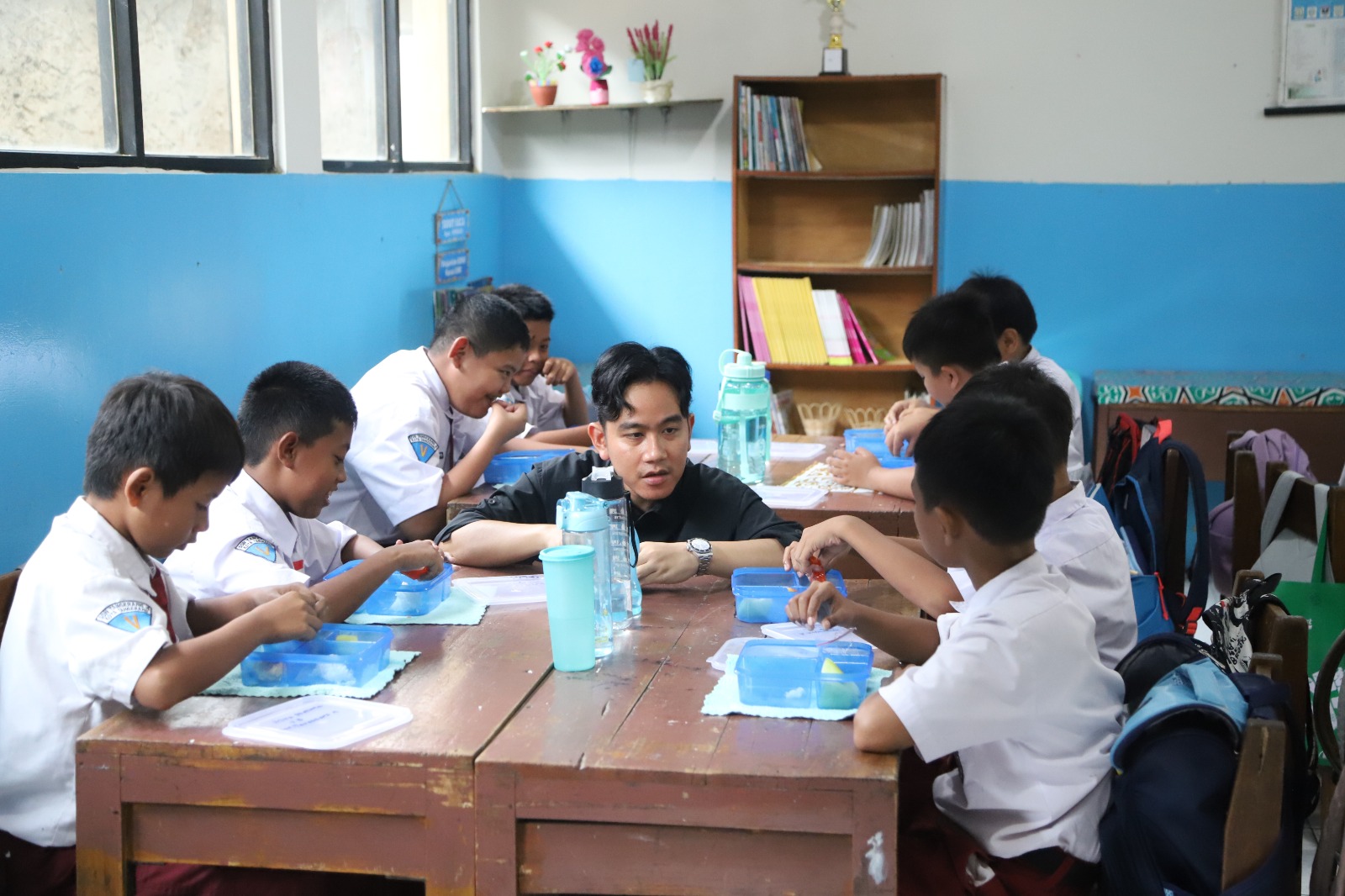 wali-murid-akui-terbantu-dengan-pilot-project-makan-bergizi-gratis-di-kota-tangerang