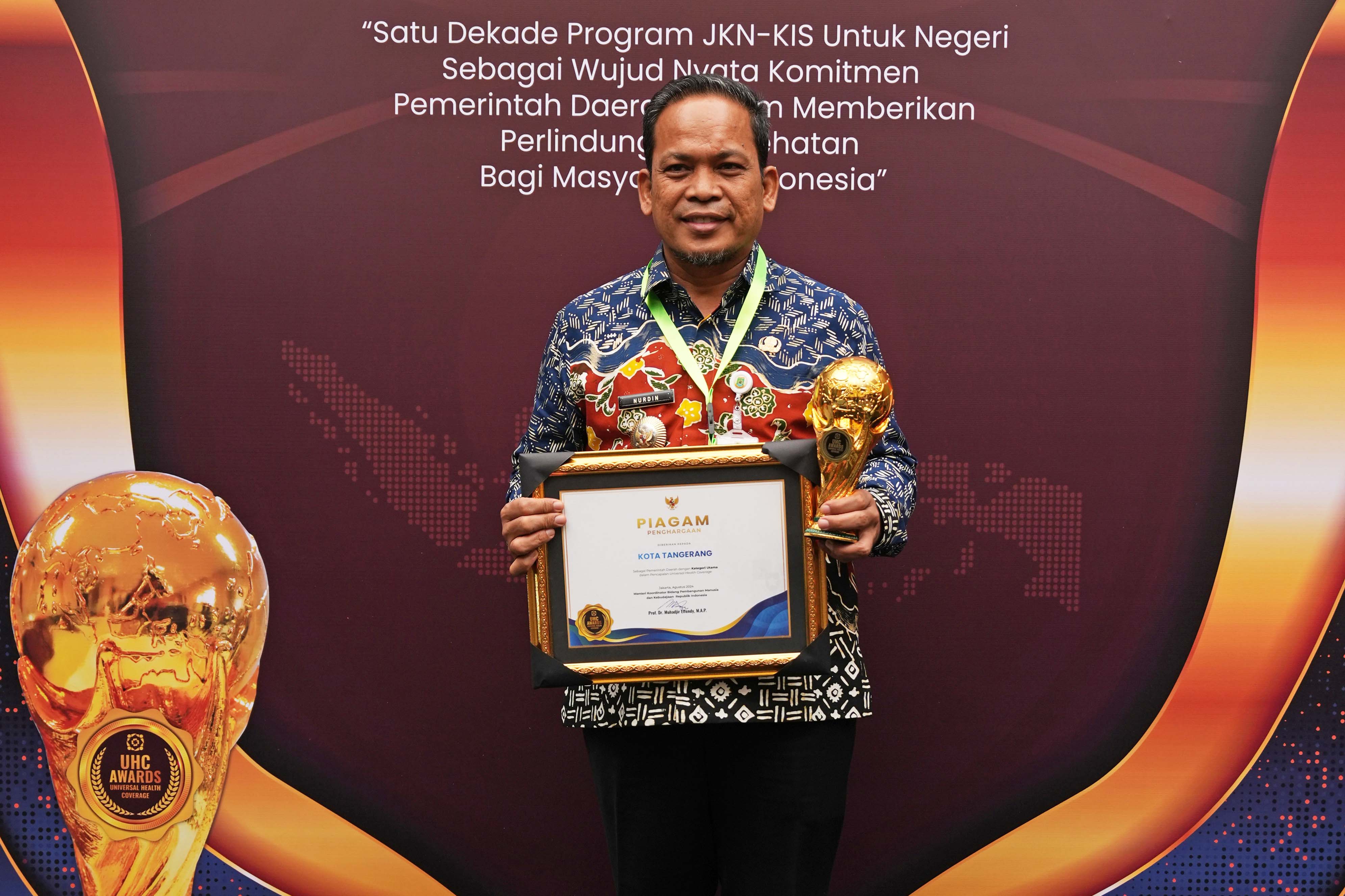 IMG-lampaui-target-uhc-nasional-pemkot-kembali-sabet-uhc-award