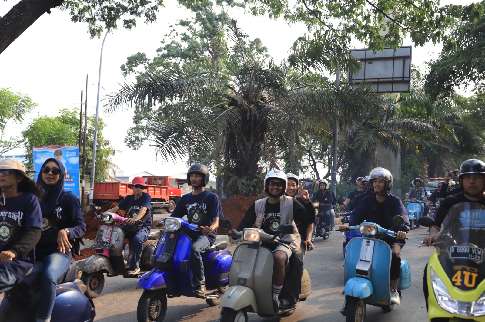 IMG-keseruan-hingga-semangat-berbagi-di-anniversary-ke-5-tangerang-barudak-scooter