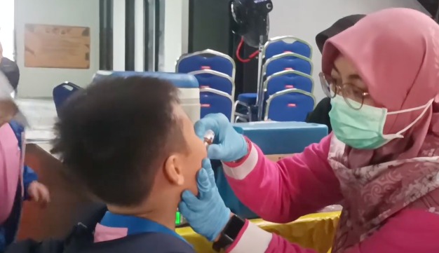 IMG-puskesmas-sukasari-kota-tangerang-sasar-1-000-lebih-anak-untuk-imunisasi-polio