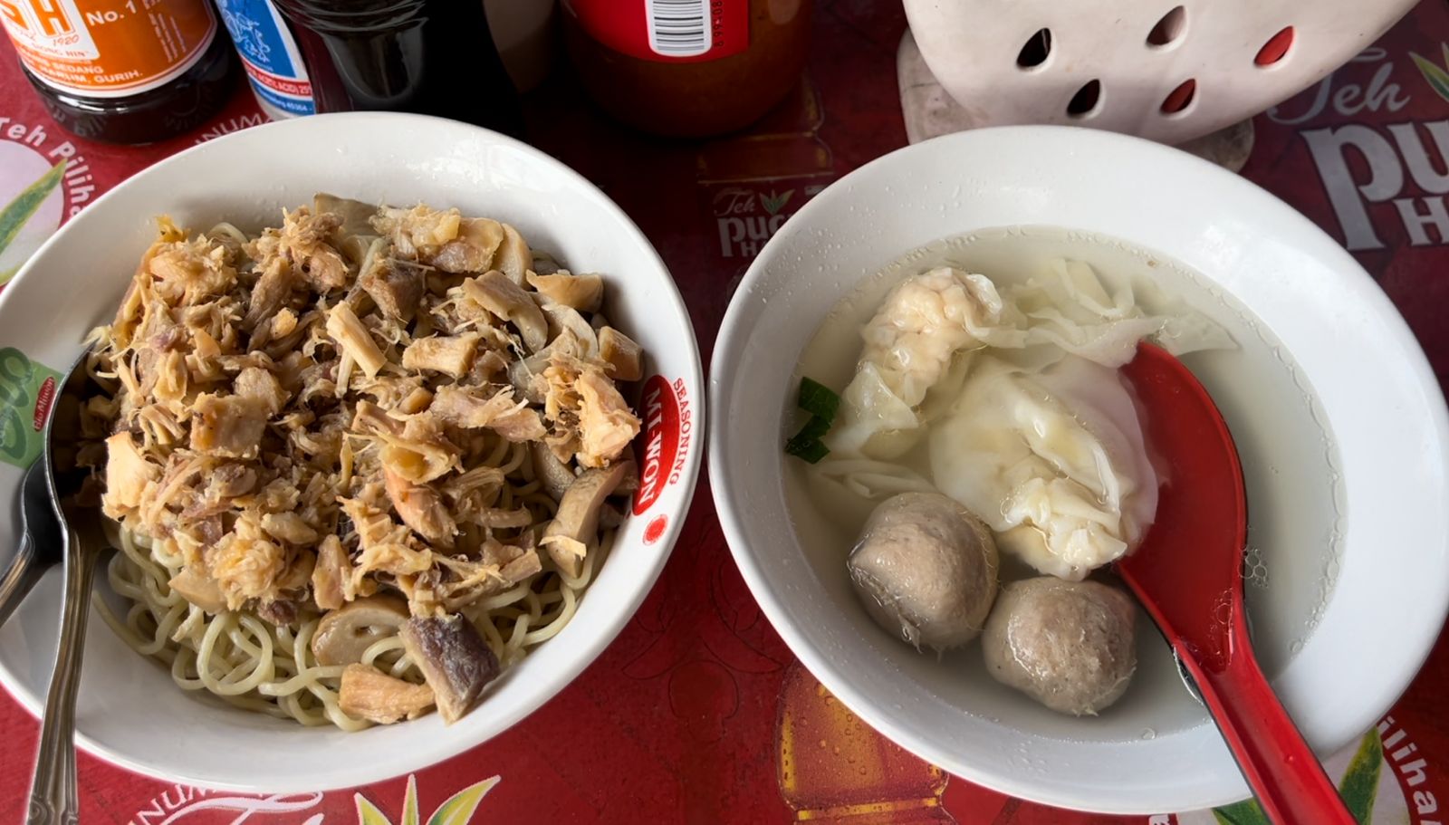 IMG-bakmie-rk-spesial-ayam-kampung-kuliner-legendaris-kota-tangerang-sejak-1989