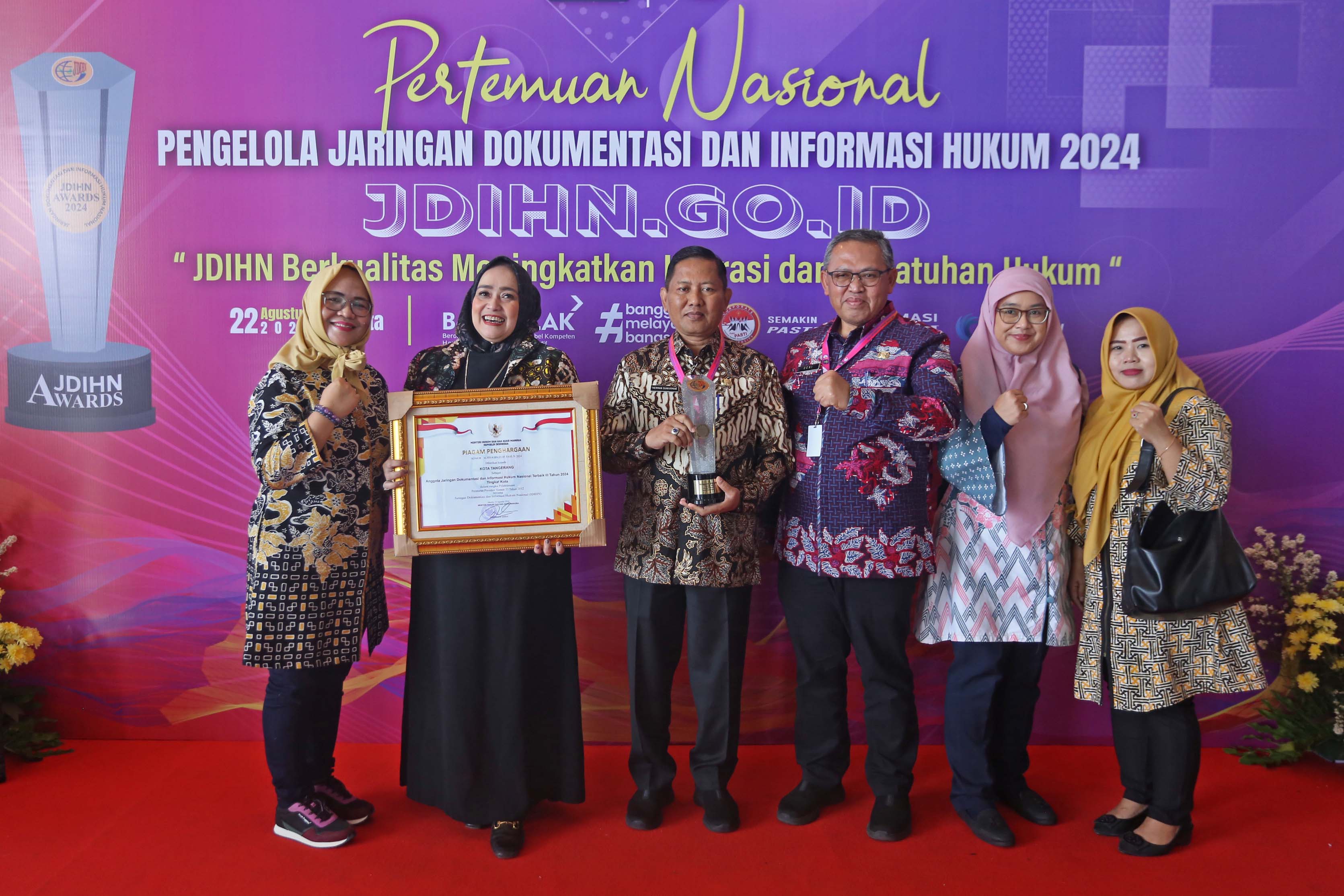 IMG-terbaik-dalam-pengelolaan-jdih-tingkat-nasional-pemkot-tangerang-diganjar-award