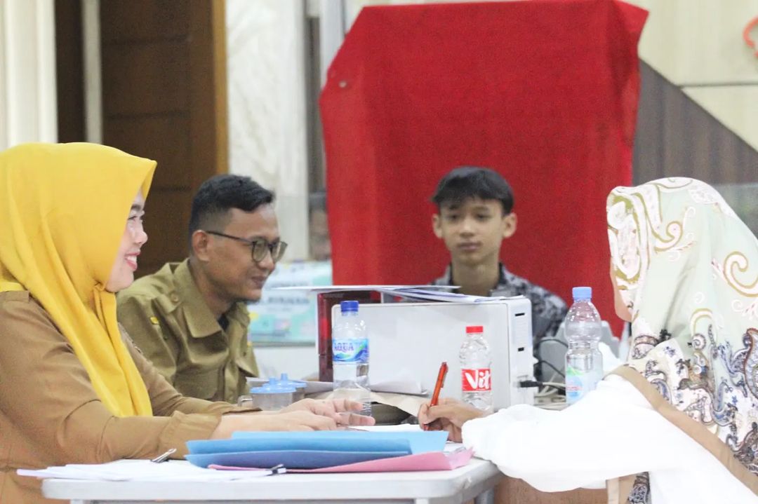 IMG-mempermudah-pelayanan-kepada-masyarakat-kecamatan-pinang-gelar-safari-pelayanan