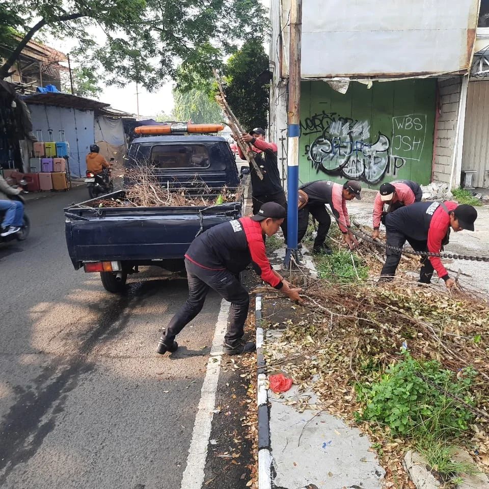 kecamatan-karawaci-kota-tangerang-gelar-trantib-sterilisasi-pkl-sosialisasi-kota-bersih