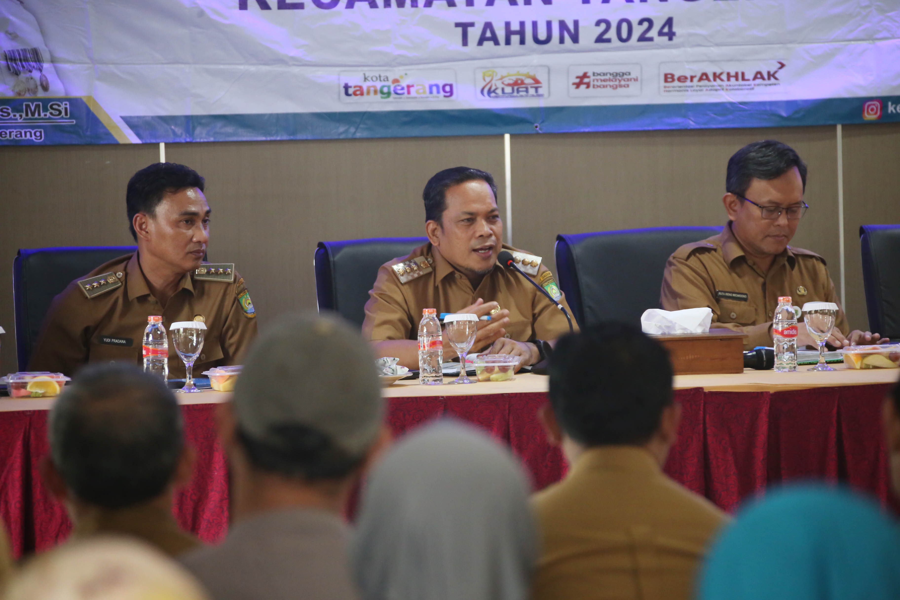 saat-rembuk-dengan-rt-dan-rw-dr-nurdin-terus-responsif-terhadap-pelayanan-publik