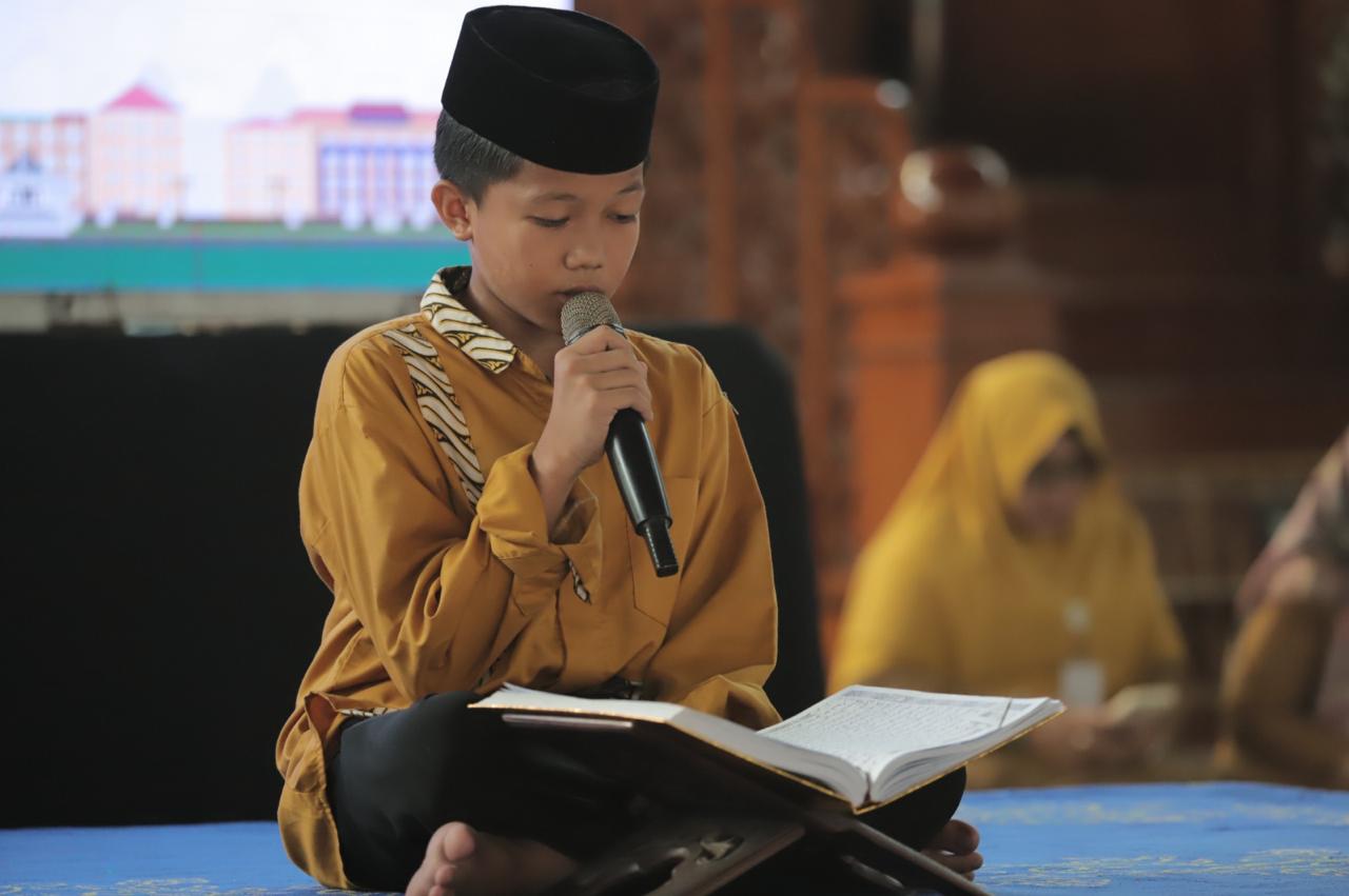 pemkot-tangerang-wisuda-10-522-tahfiz-qur-an-angkatan-pertama-program-pelajar-tangerang-mengaji