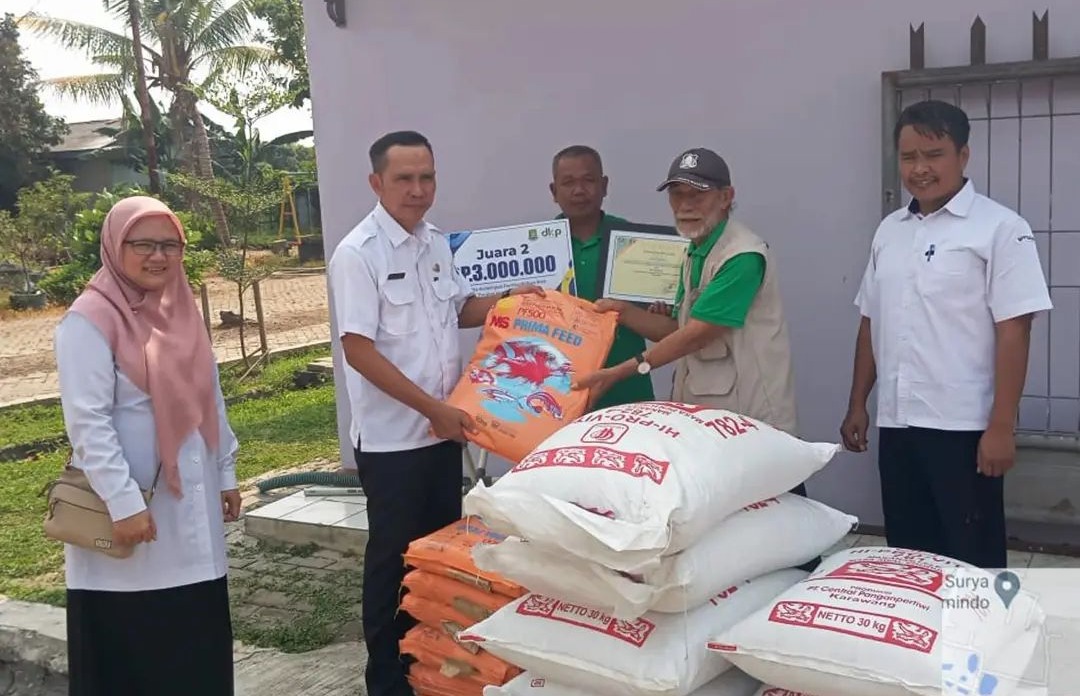 IMG-dukung-produktivitas-sektor-perikanan-pemkot-tangerang-salurkan-1-45-ton-bantuan-pakan-ikan