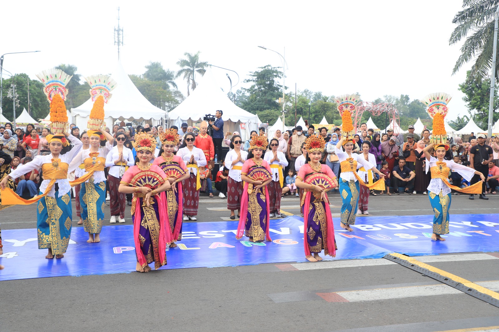 warna-warni-budaya-indonesia-hadir-di-festival-kebudayaan-kota-tangerang