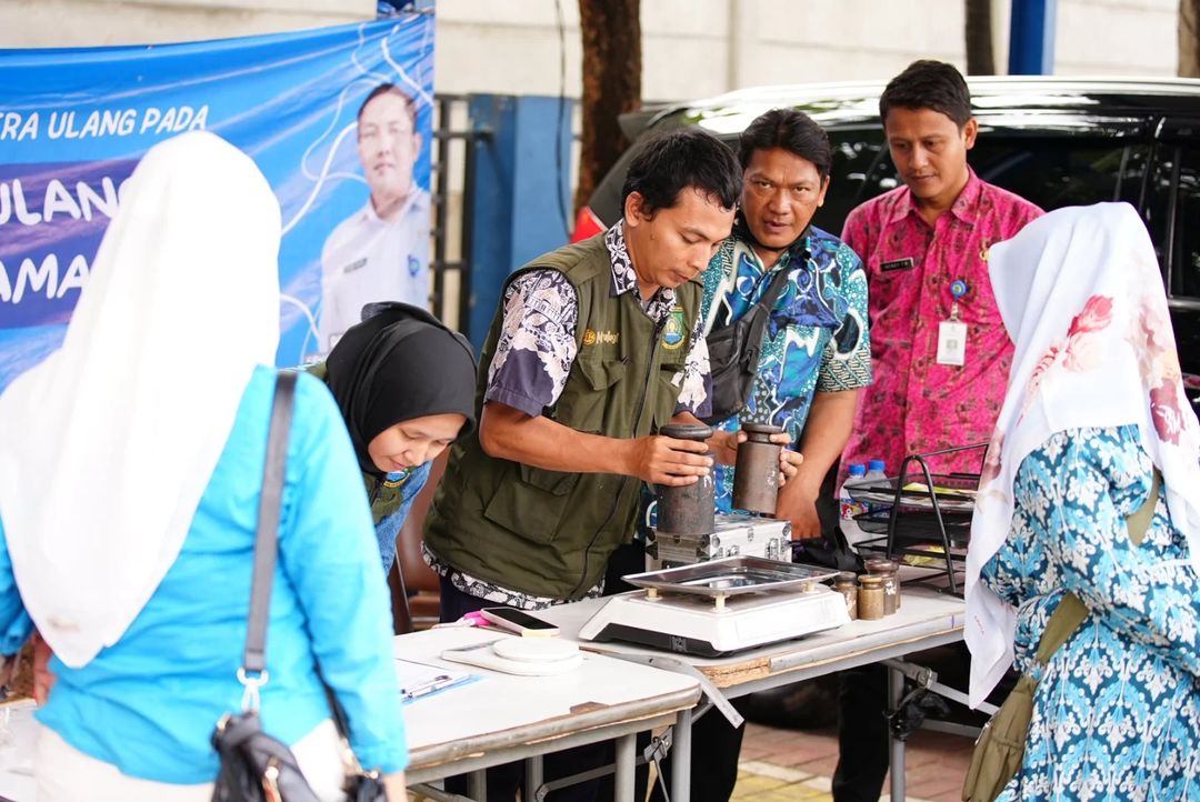 upt-pelayanan-metrologi-legal-kota-tangerang-lakukan-uji-tera-alat-timbang-di-sejumlah-pasar-tradisional