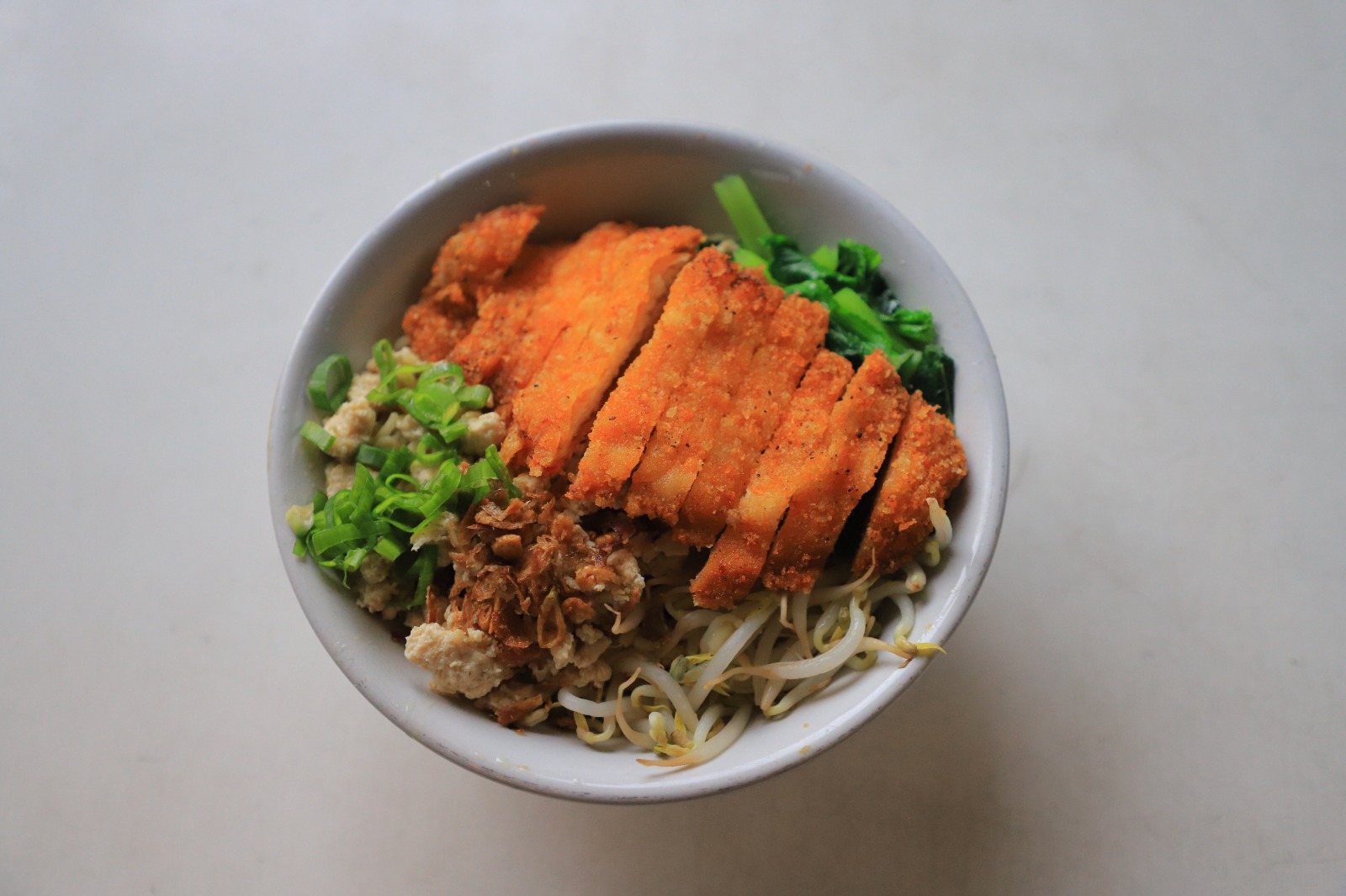 pecinta-kuliner-wajib-coba-mi-ayam-topping-chicken-katsu-di-kota-tangerang