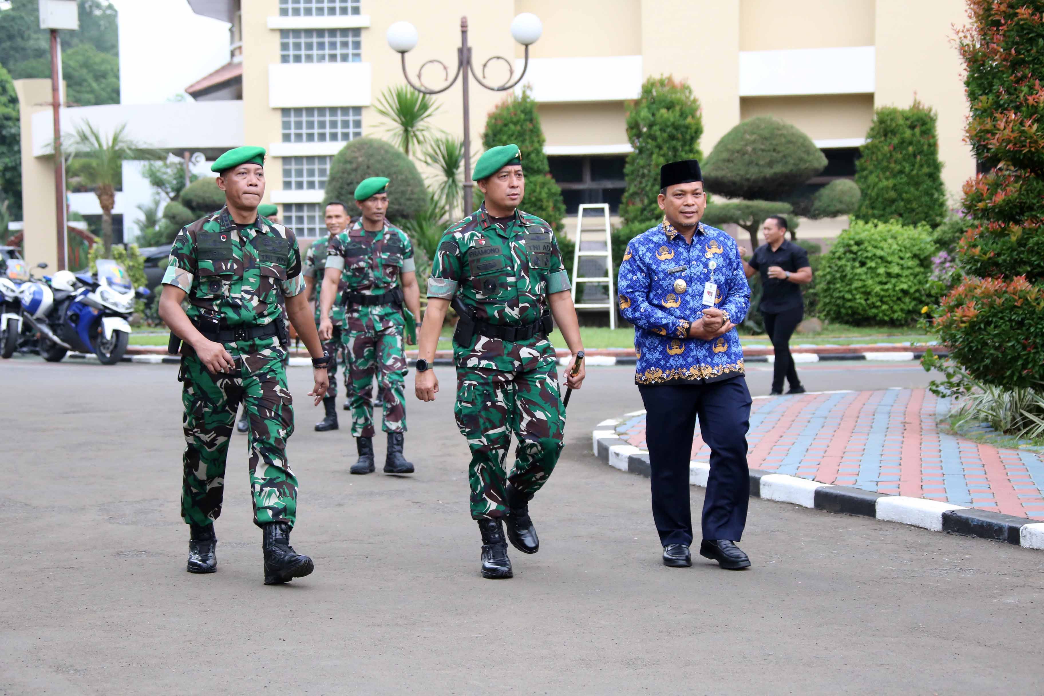 350-personel-gabungan-ikuti-apel-gelar-pasukan-pilkada-dr-nurdin-kolaborasi-sukseskan-pilkada