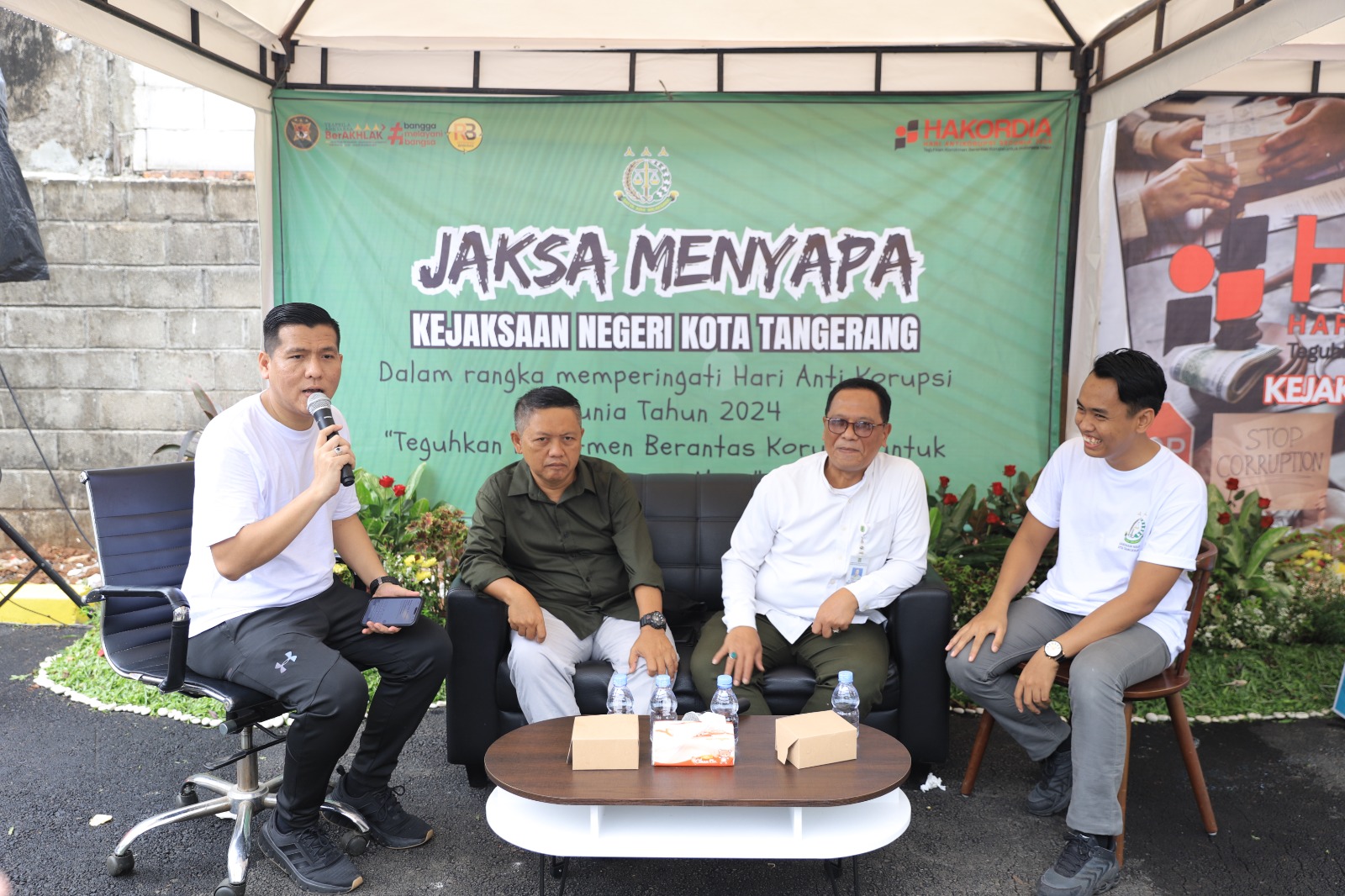 peringati-harkodia-2024-kejaksaan-negeri-kota-tangerang-gelar-jaksa-menyapa-hingga-bazar-sembako