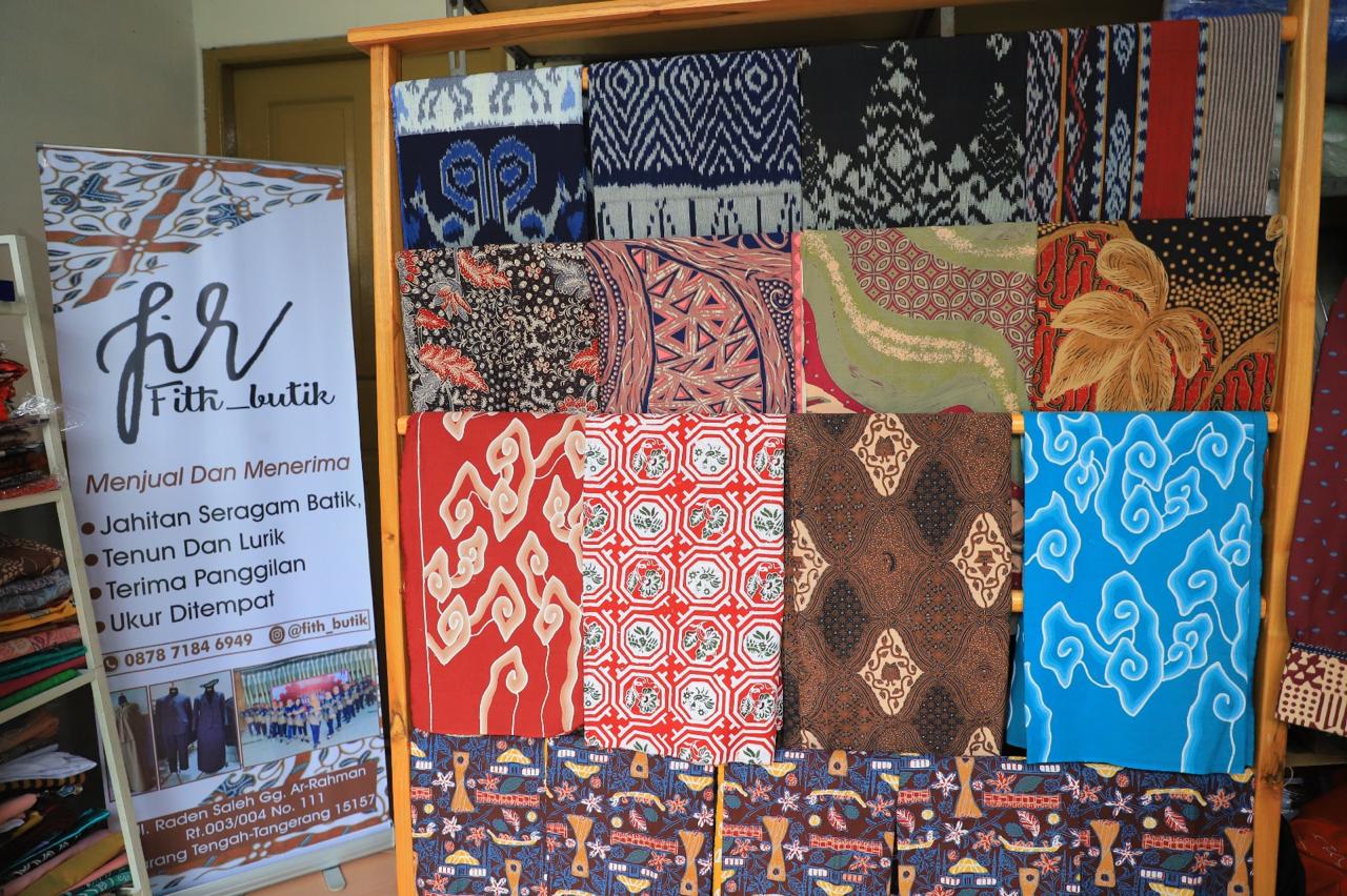 fith-butik-kota-tangerang-tawarkan-batik-benang-smock-dengan-harga-terjangkau