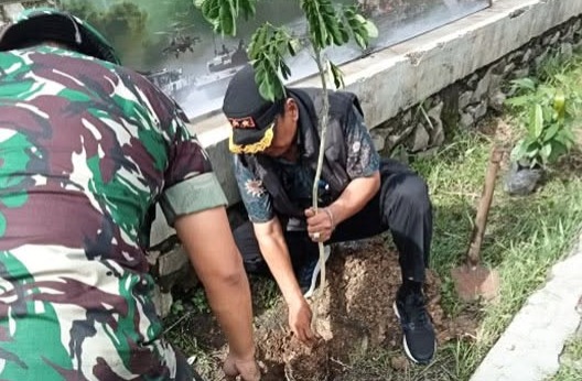 IMG-sambut-hari-juang-angkatan-darat-ke-79-koramli-ciledug-04-tanam-pohon-di-kecamatan-larangan
