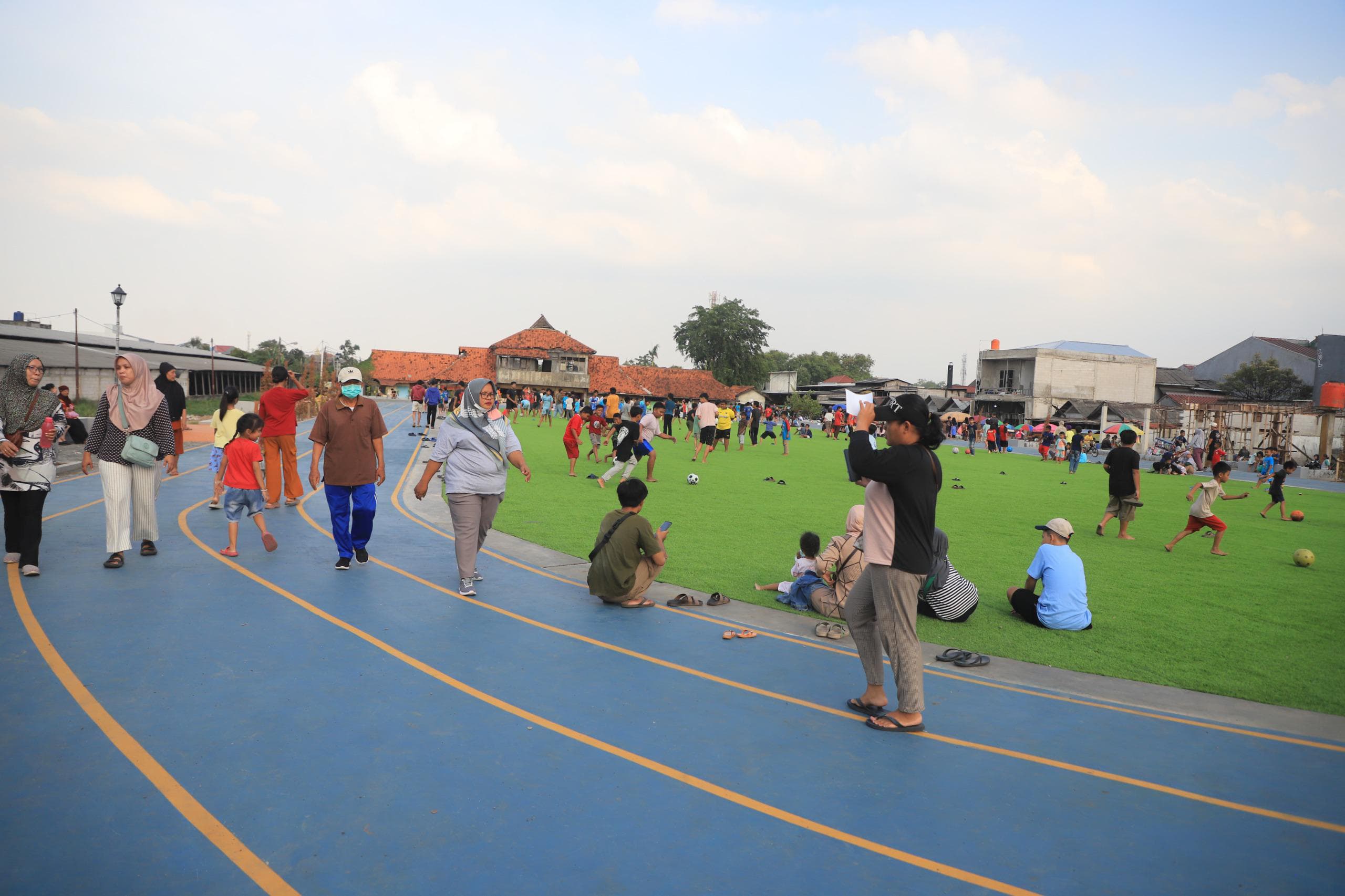 alun-alun-ciledug-kota-tangerang-mulai-ramai-dikunjungi-masyarakat