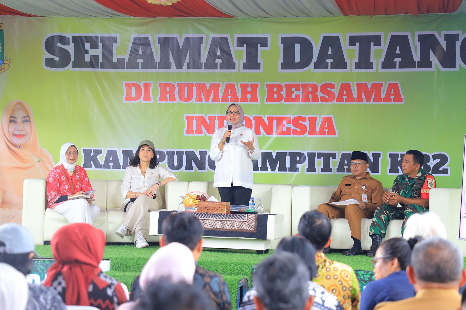 menteri-pppa-kampung-jimpitan-kota-tangerang-wajah-gotong-royong-indonesia