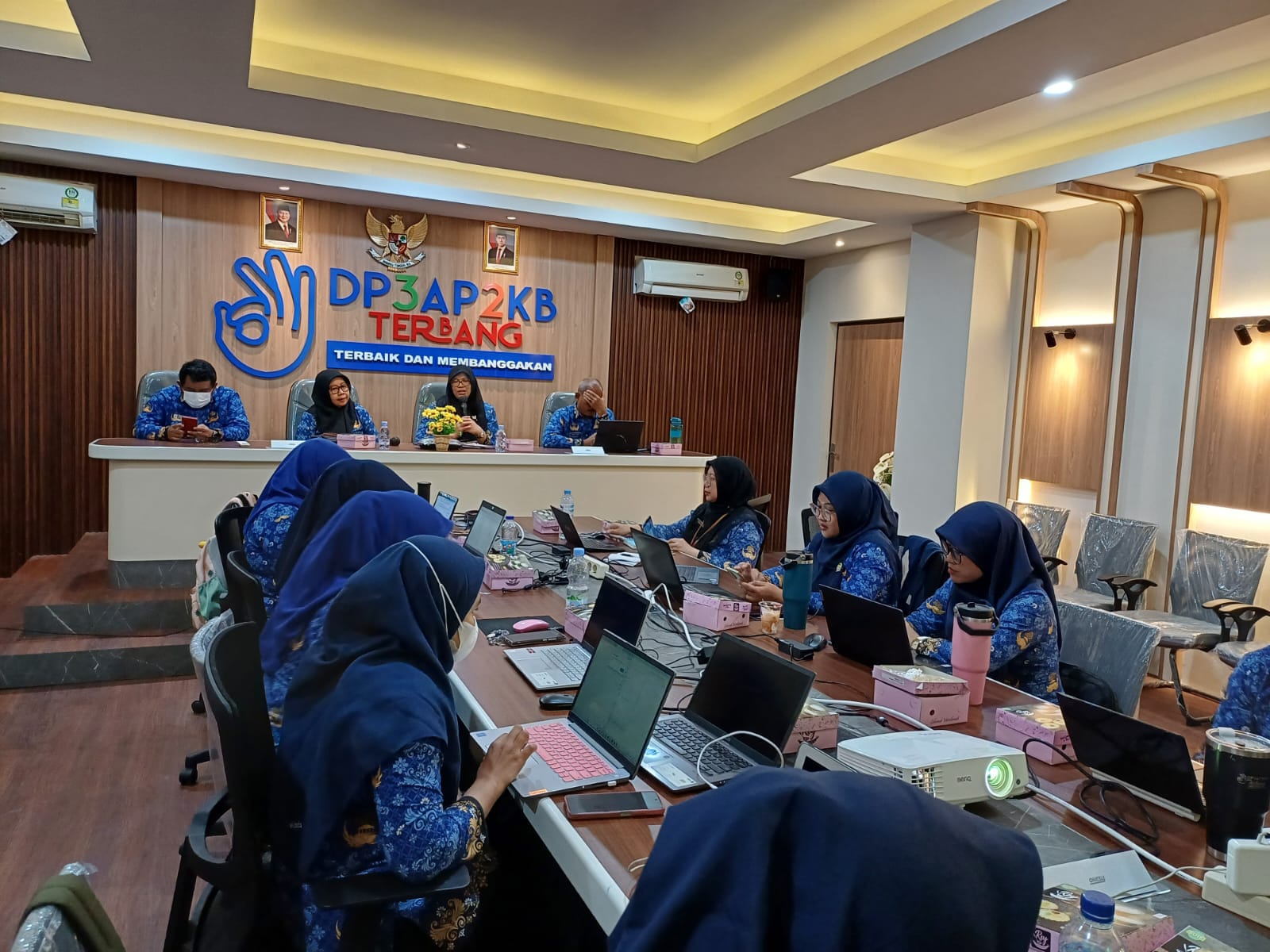 tingkatkan-kualitas-data-dp3ap2kb-kota-tangerang-latih-penyuluh-kb-gunakan-devinfo