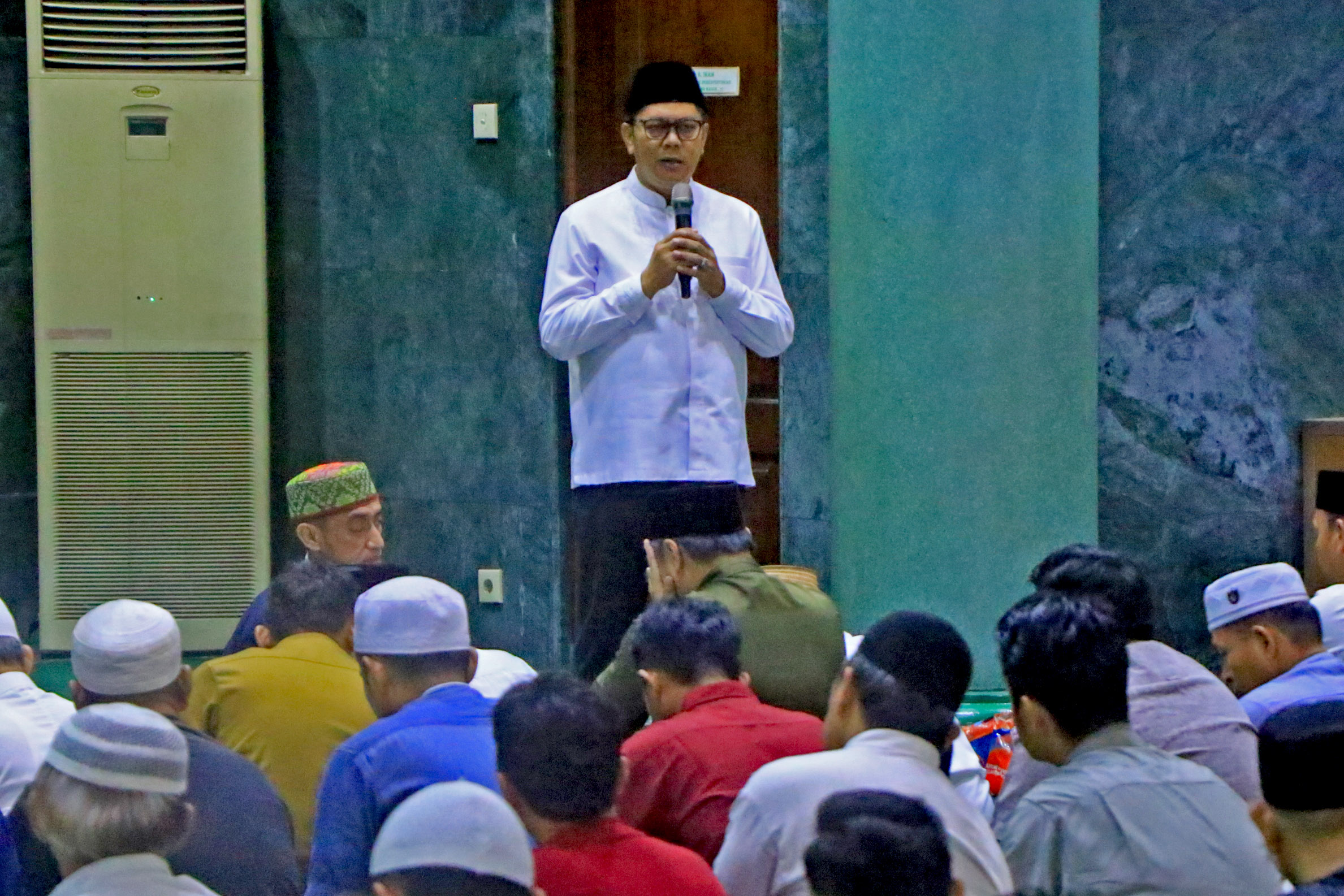 kultum-tarawih-di-al-a-zhom-maryono-ajak-masyarakat-serbu-gpm-edisi-ramadan