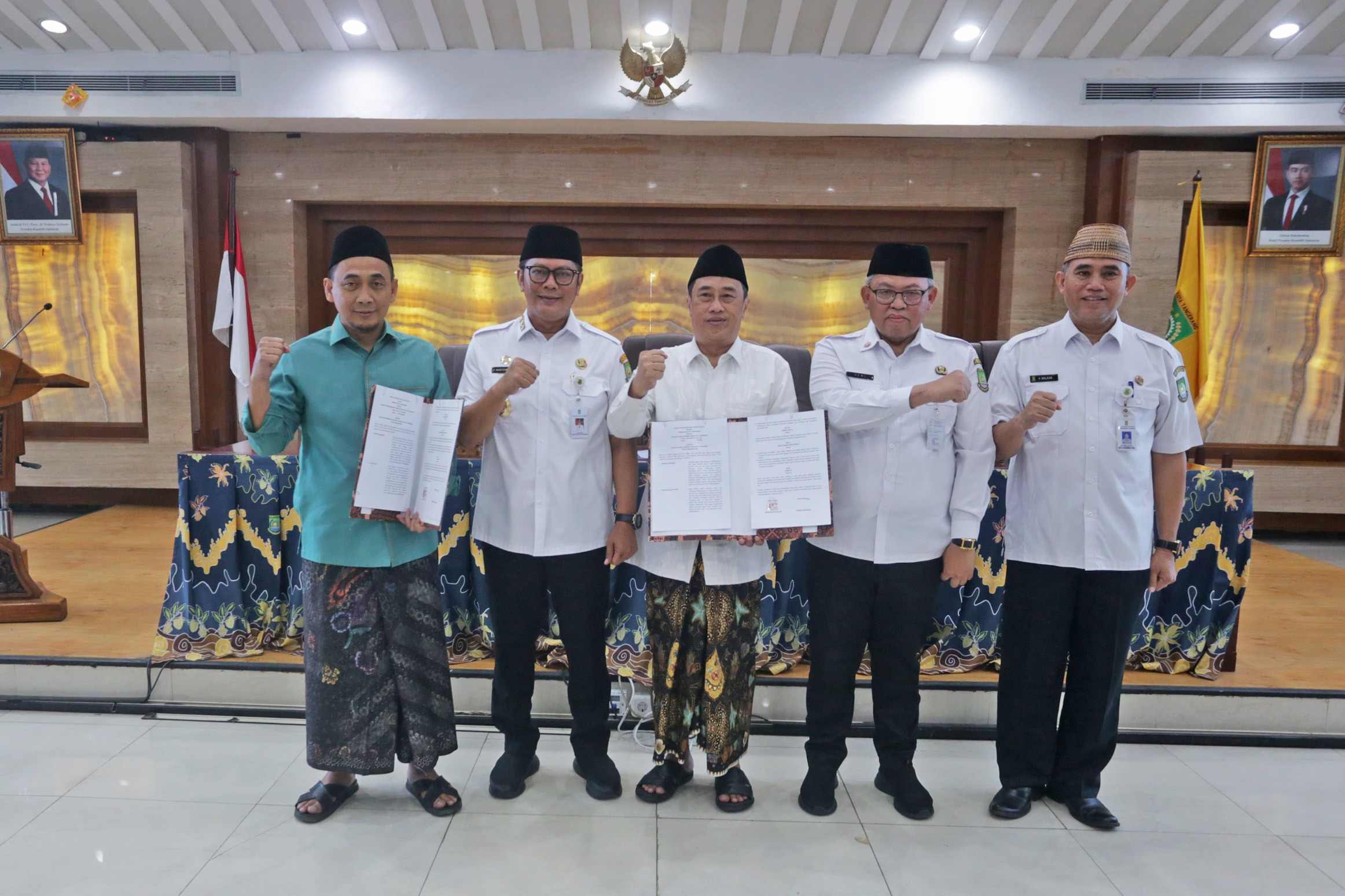 wujudkan-gampang-sekolah-pemkot-tangerang-serahkan-hibah-kepada-lembaga-pendidikan-islam