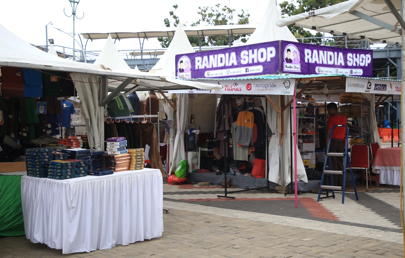 puluhan-produk-umkm-hadir-di-bazar-al-a-zhom-ramadan-fest-2025-kota-tangerang