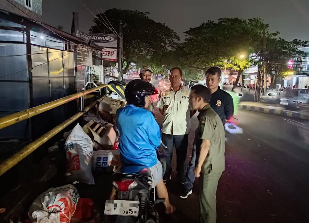 kecamatan-ciledug-kota-tangerang-gelar-operasi-tangkap-tangan-pelaku-pembuang-sampah-sembarangan