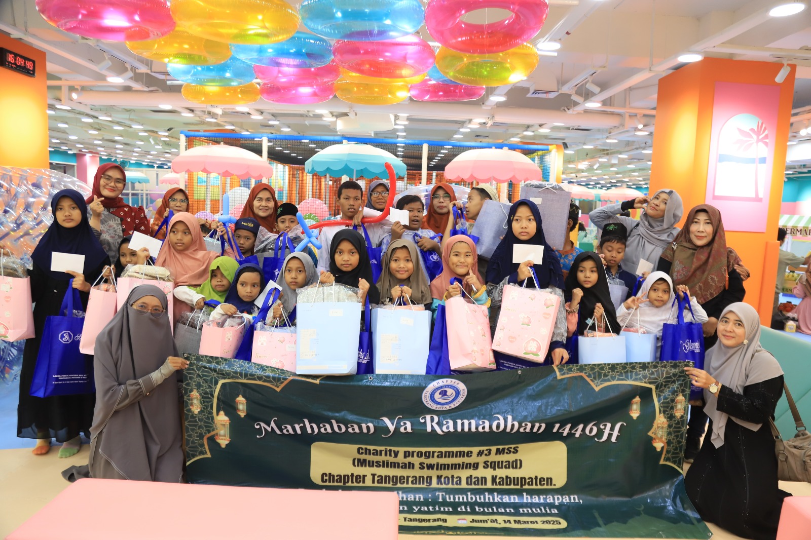 semarak-ramadan-muslimah-swimming-squad-kota-tangerang-gelar-santunan-anak-yatim