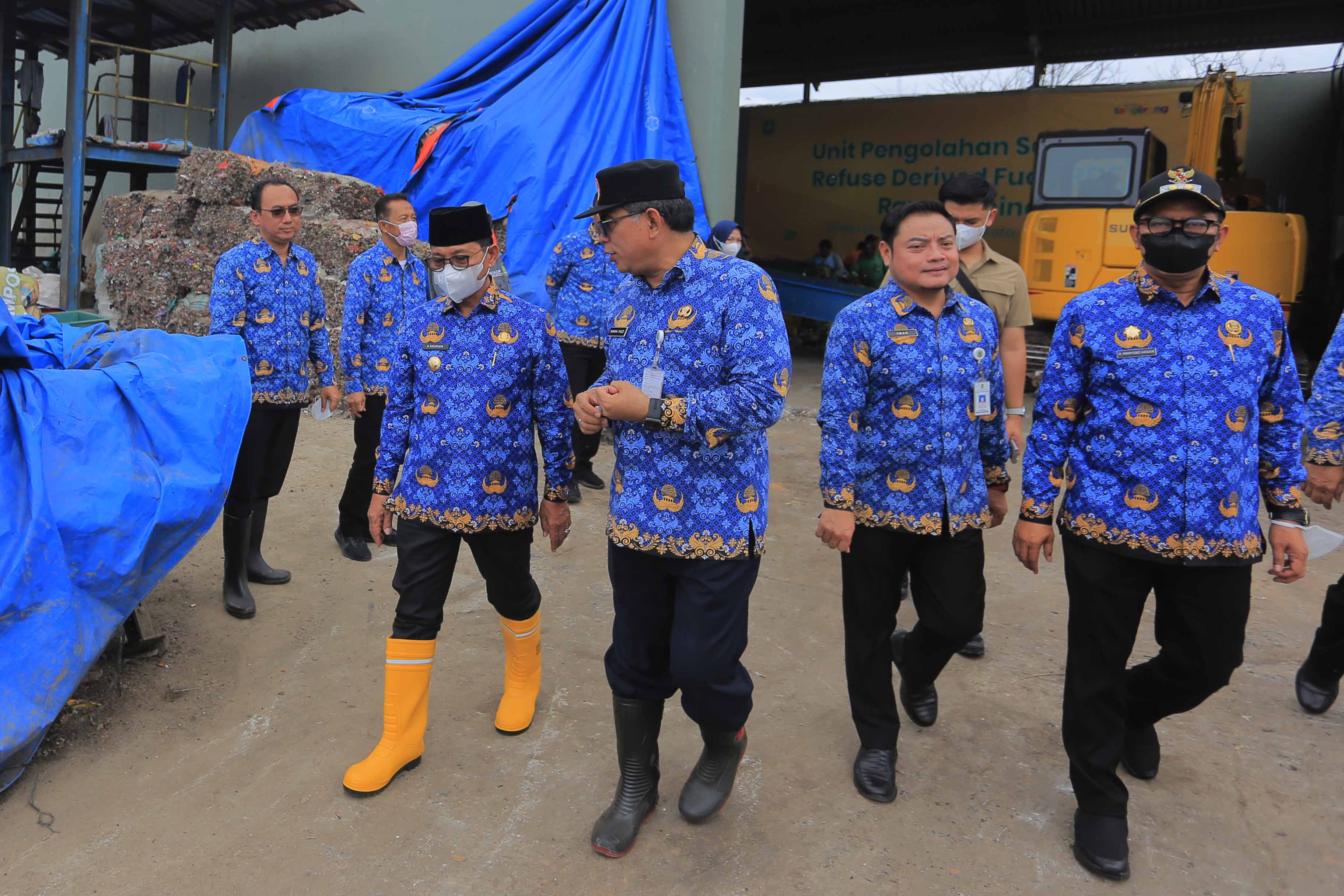 tinjau-kondisi-tpa-rawa-kucing-sachrudin-persoalan-sampah-perlu-peran-aktif-semua-pihak