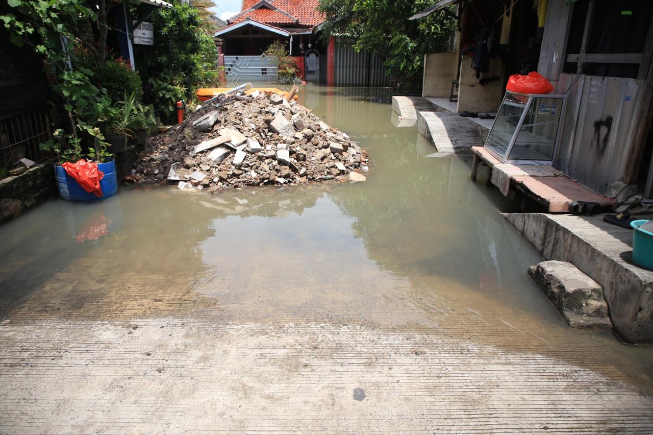 banjir-kampung-candulan-mulai-surut-warga-berangsur-tinggalkan-posko-pengungsian