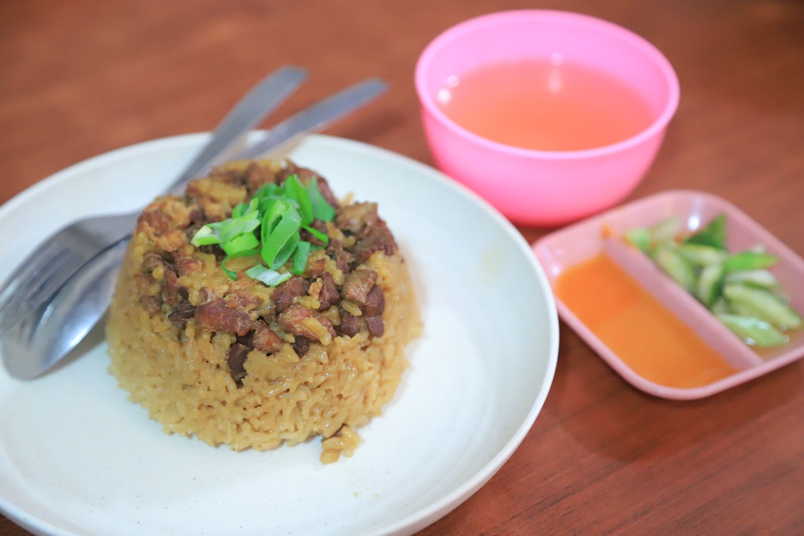 nasi-tim-benteng-21-sensasi-gurih-yang-dimasak-selama-4-jam-dijamin-bikin-ketagihan